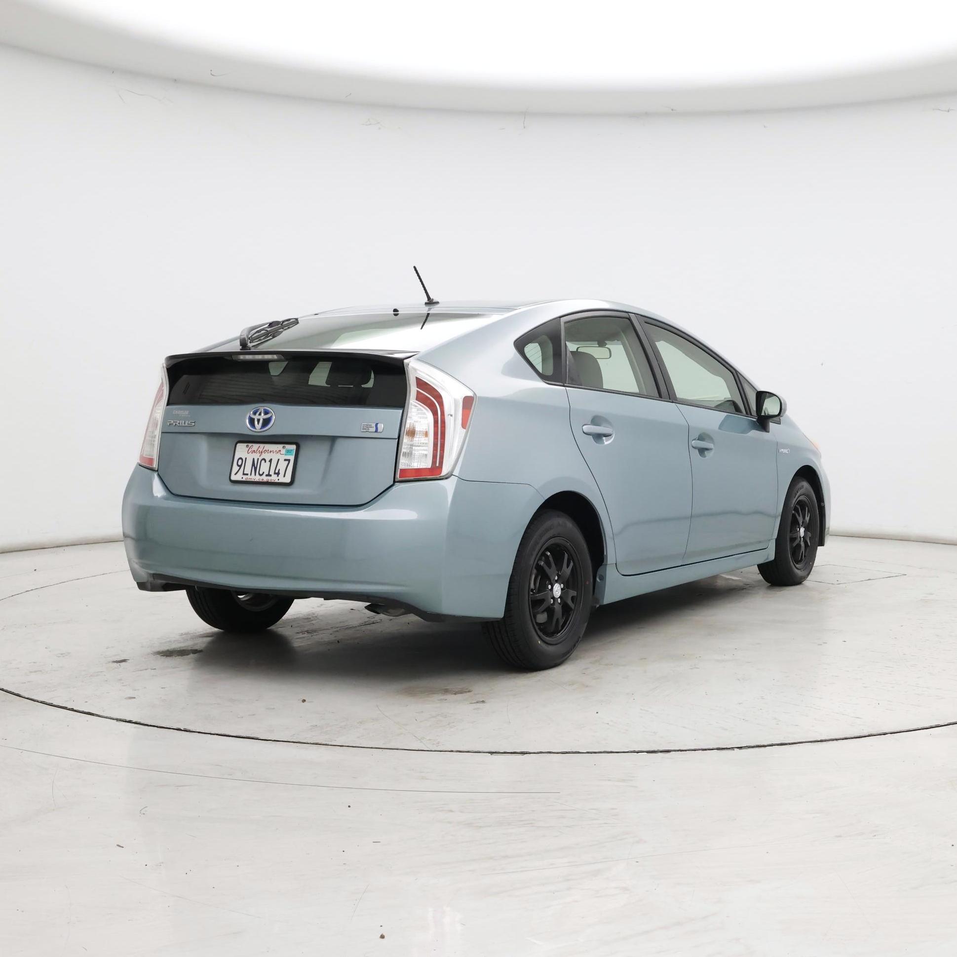 Thumbnail: 2014 Toyota Prius - 8