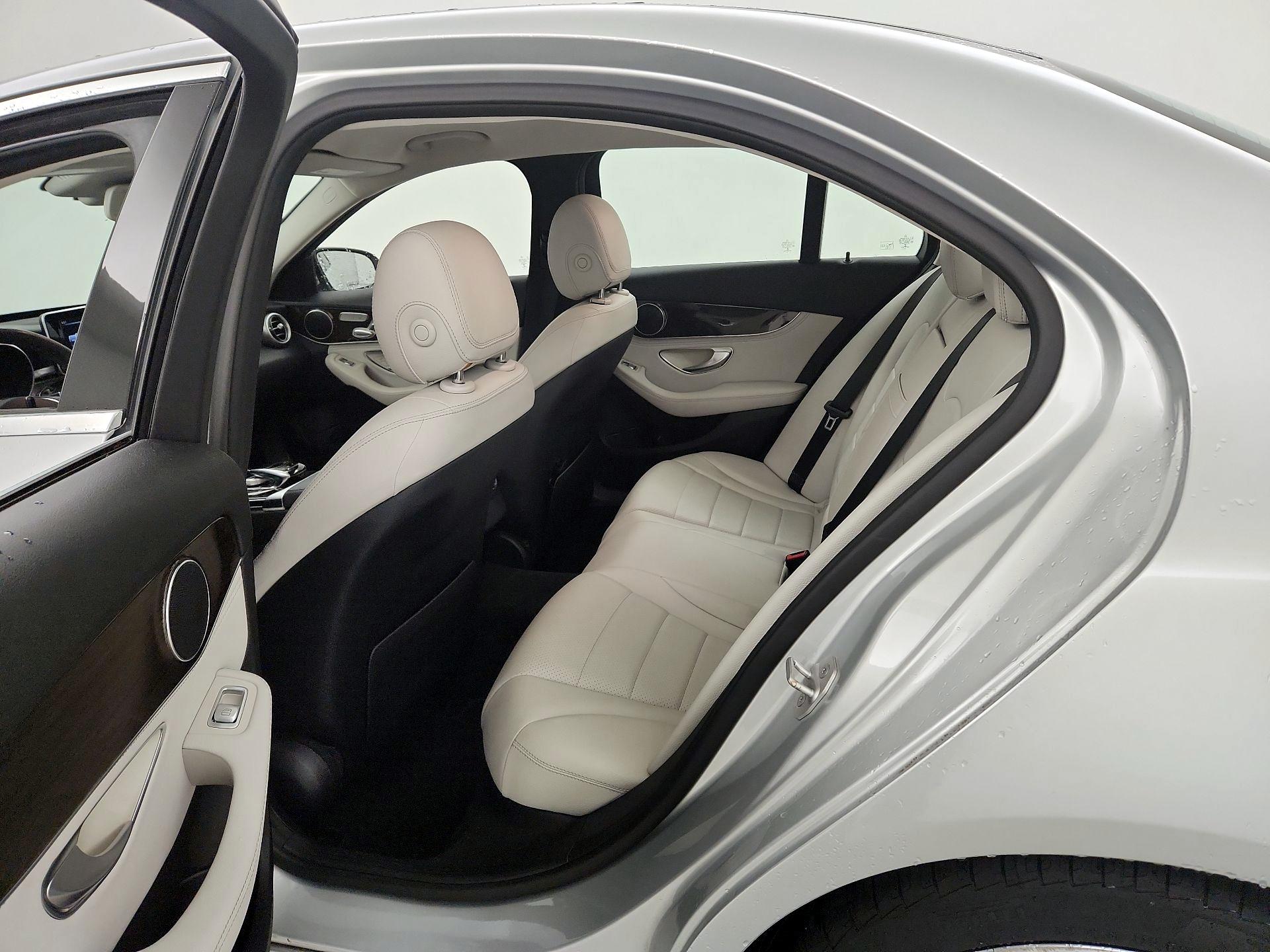 Thumbnail: 2016 Mercedes-Benz C-Class - 19