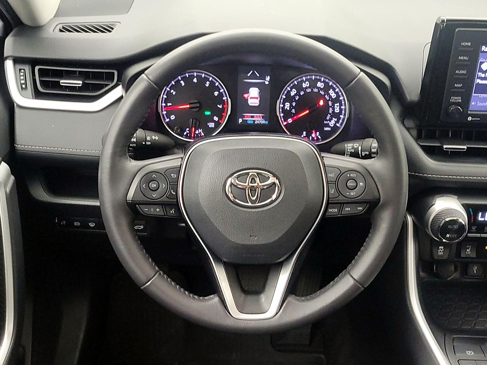 Thumbnail: 2021 Toyota RAV4 - 10