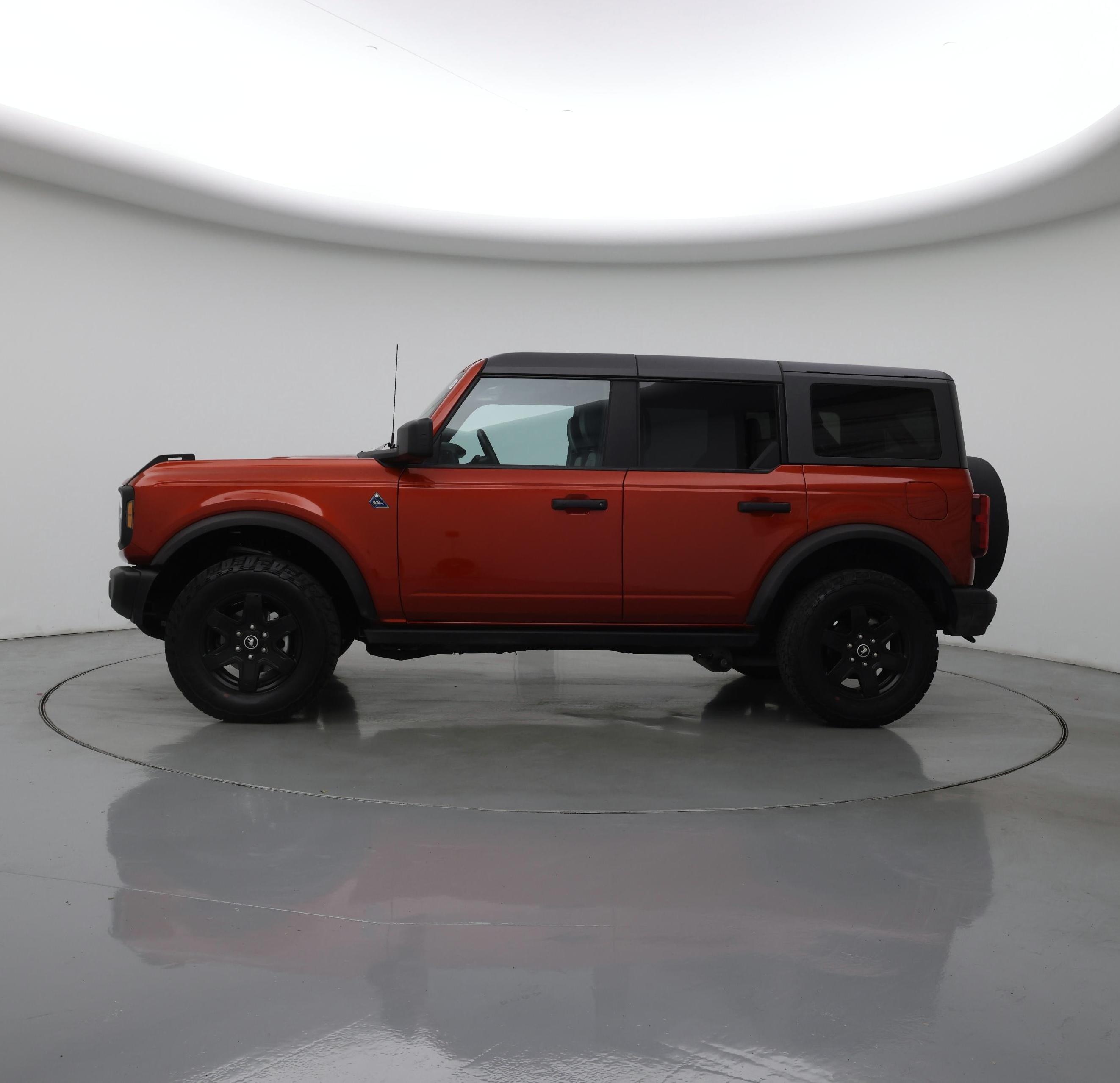 Thumbnail: 2023 Ford Bronco - 3