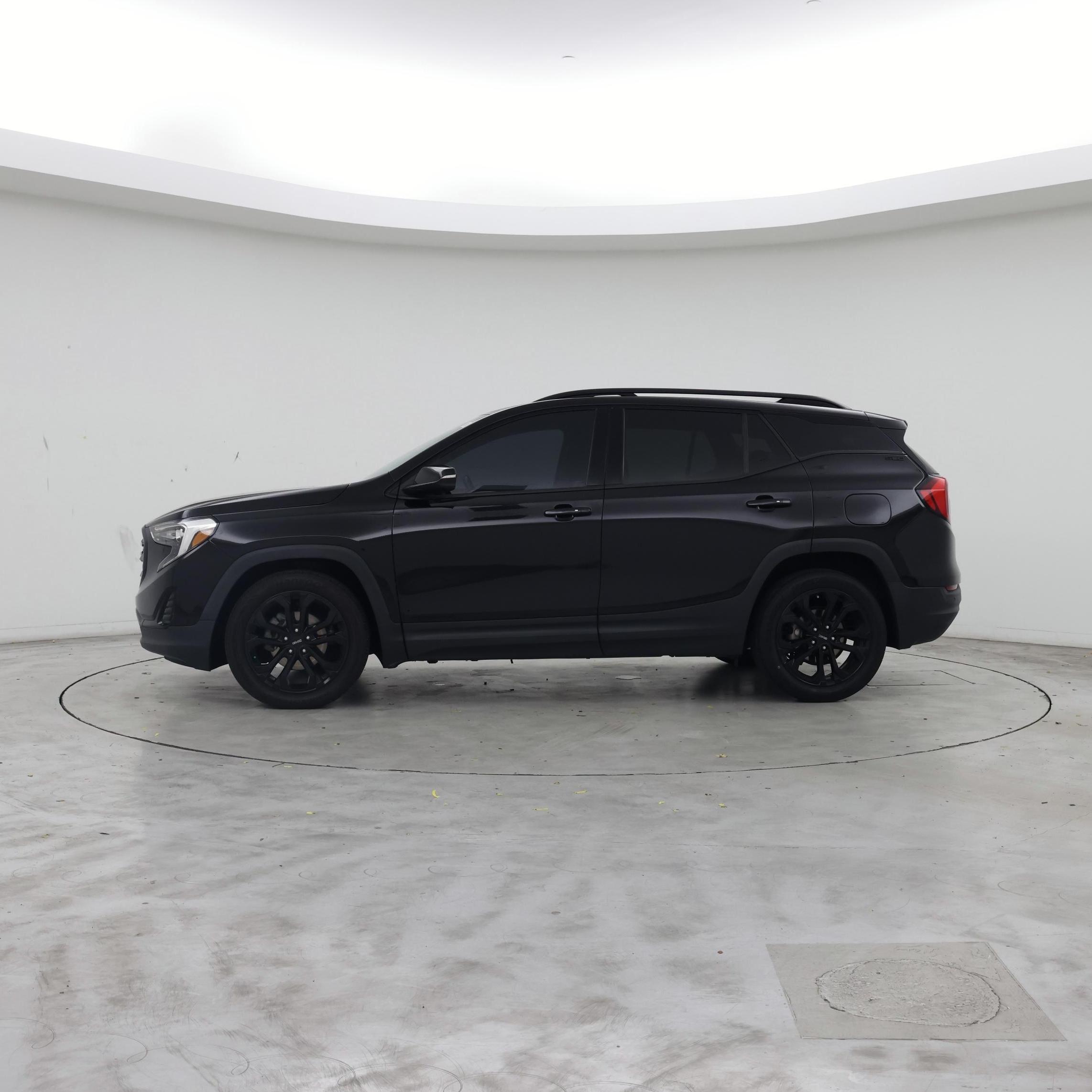 Thumbnail: 2020 GMC Terrain - 3