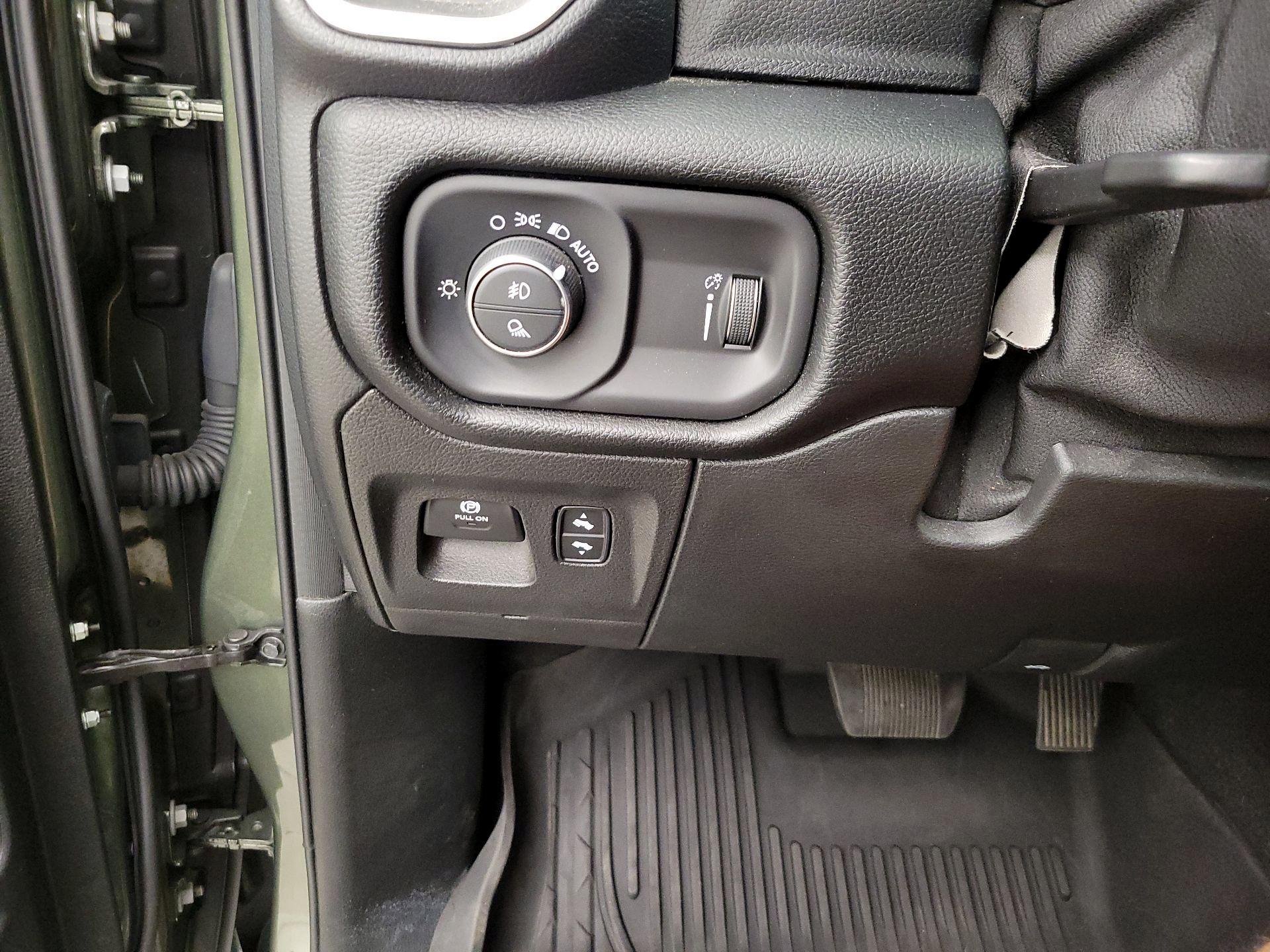 Thumbnail: 2021 RAM 1500 - 13