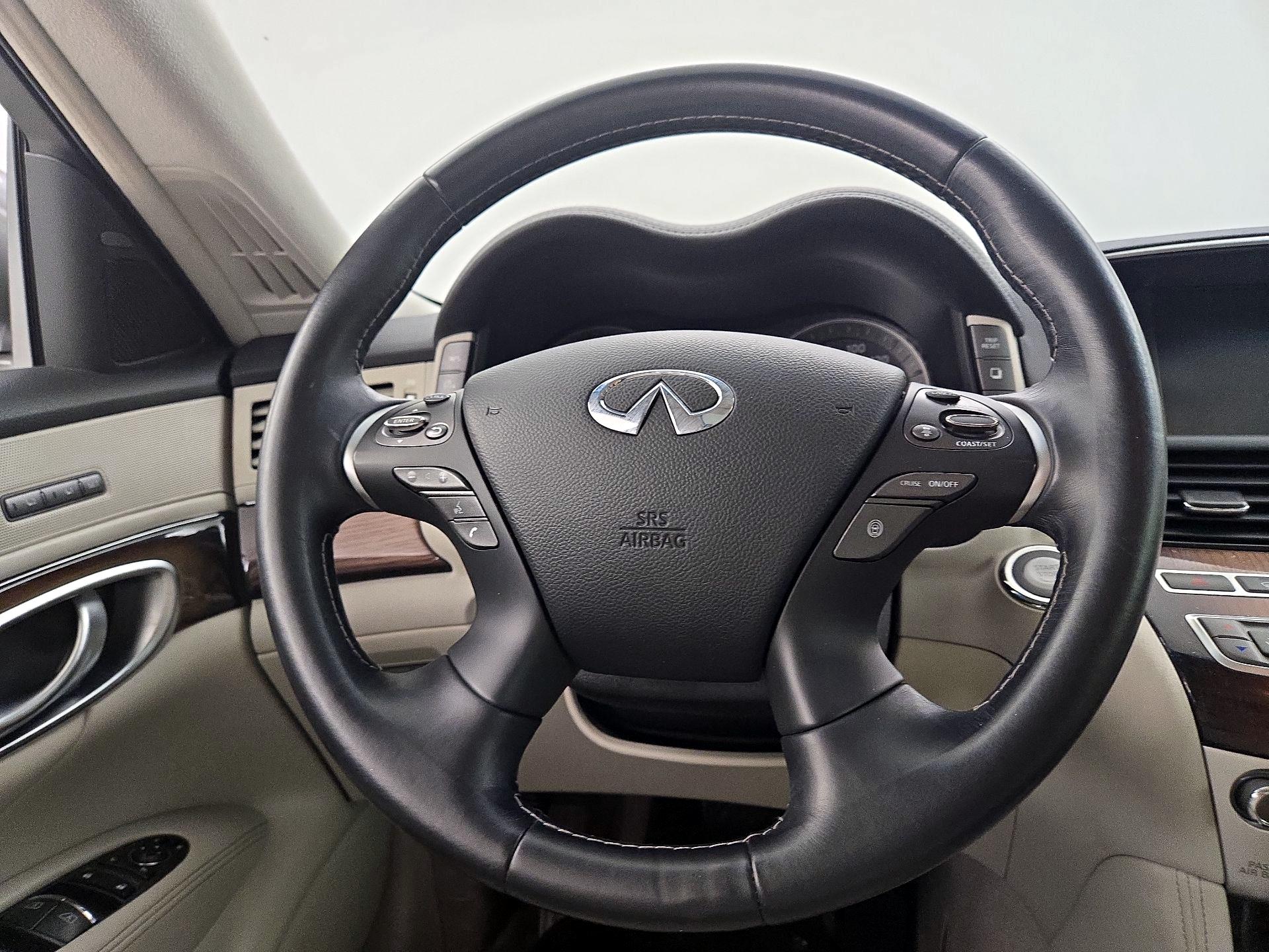 Thumbnail: 2014 INFINITI Q70 - 10