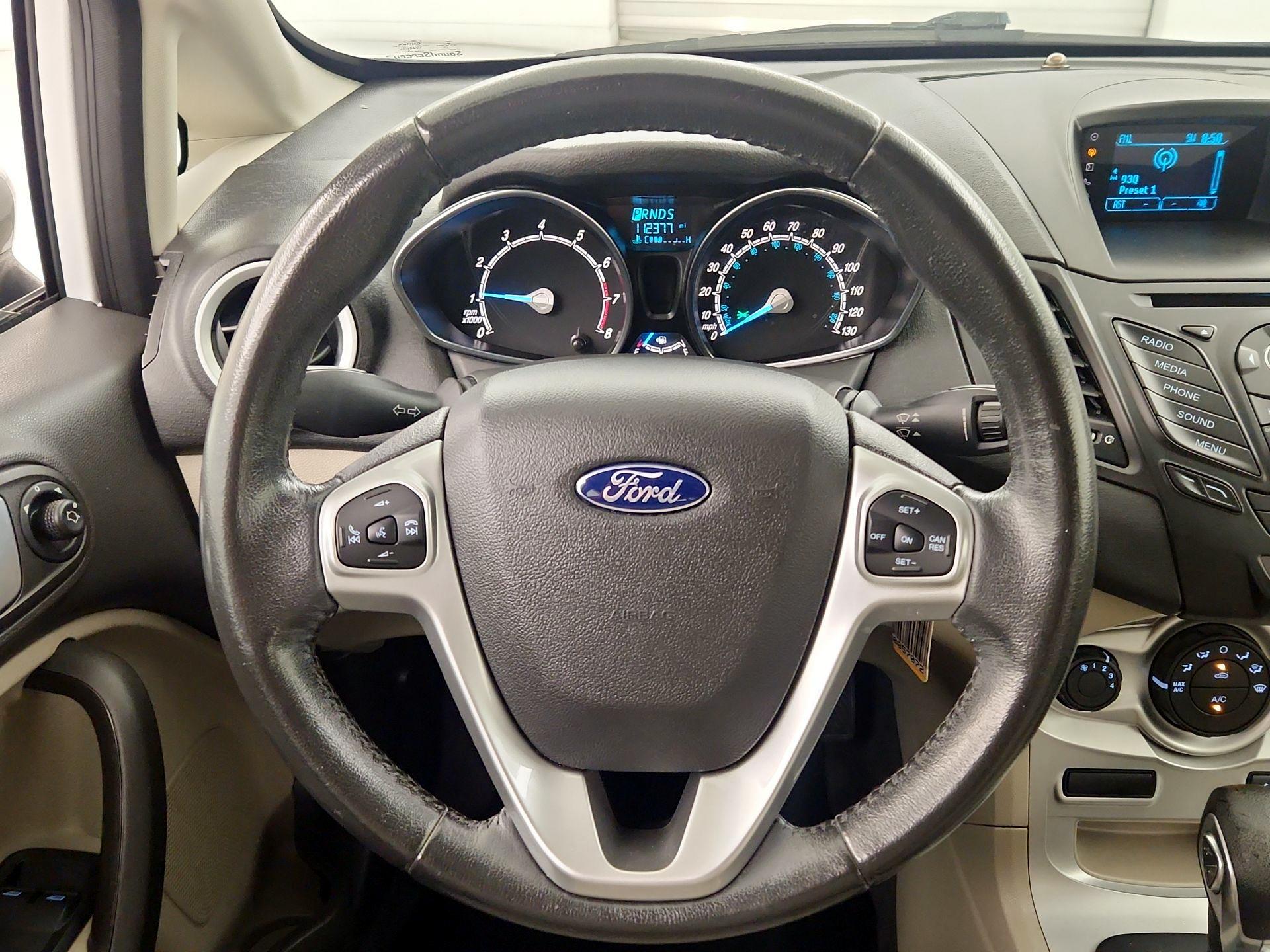 Thumbnail: 2016 Ford Fiesta - 10