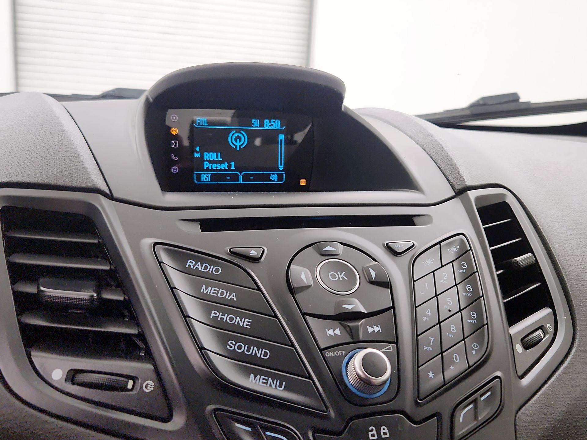 Thumbnail: 2016 Ford Fiesta - 14