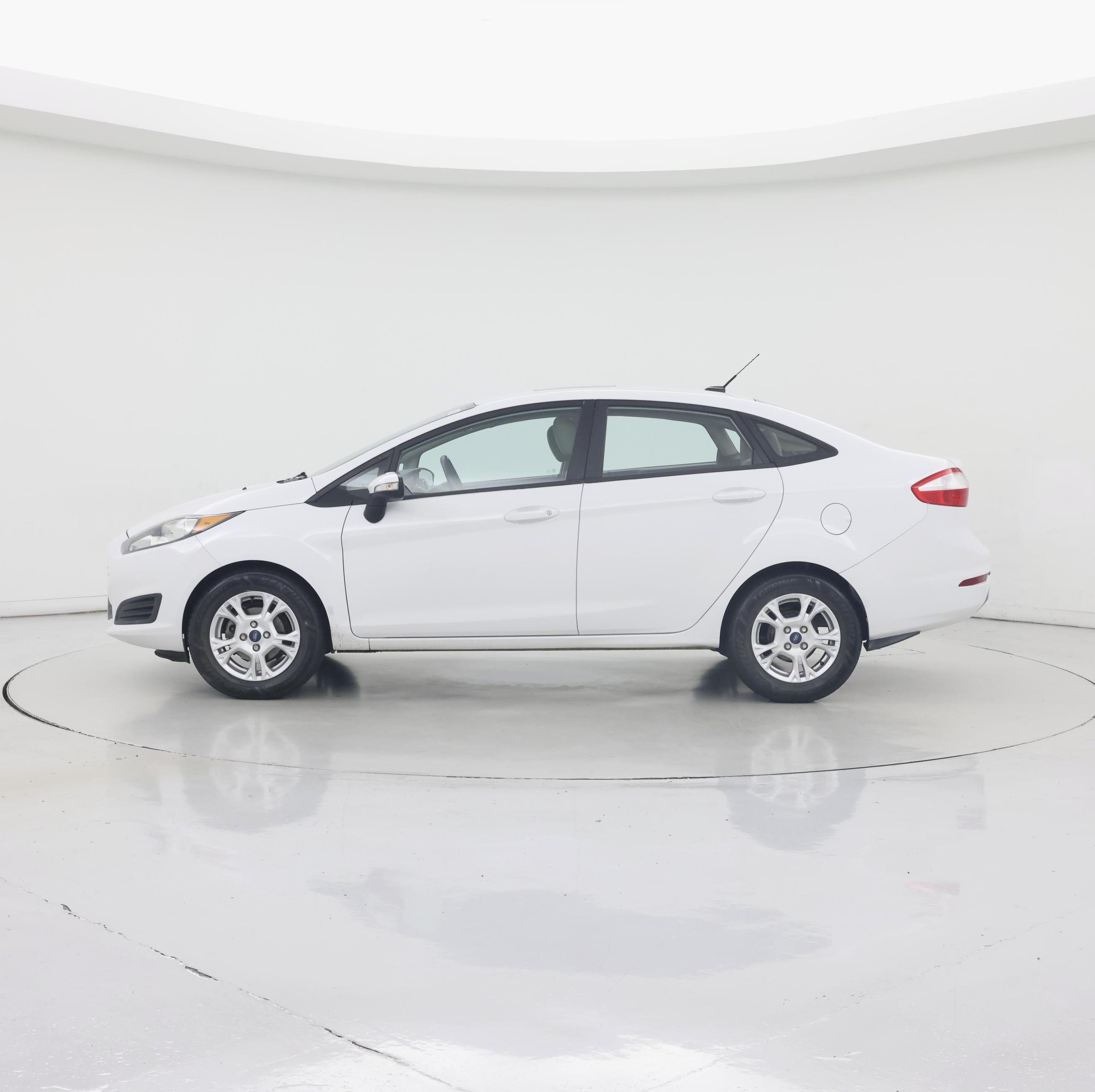 Thumbnail: 2016 Ford Fiesta - 3