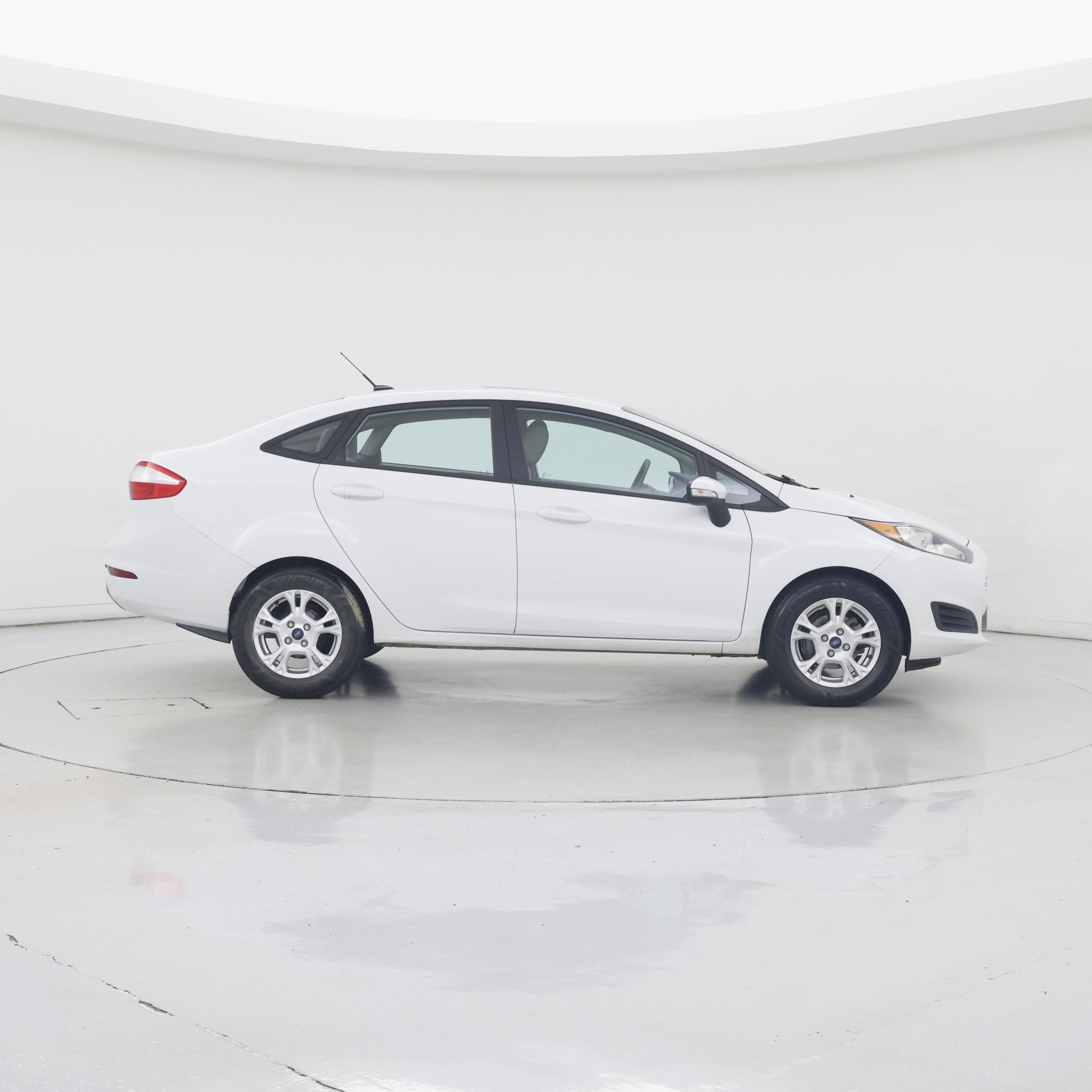 Thumbnail: 2016 Ford Fiesta - 7