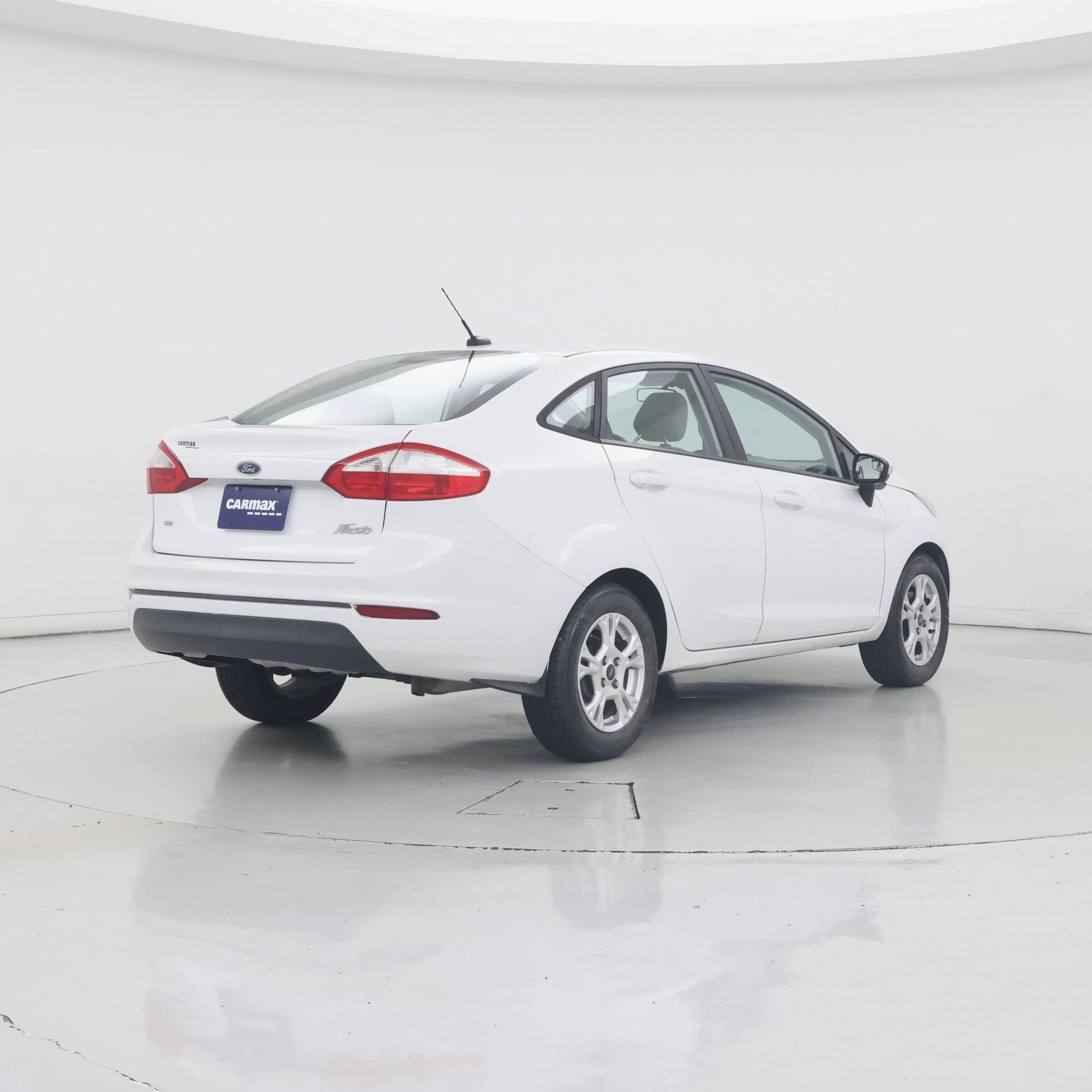 Thumbnail: 2016 Ford Fiesta - 8