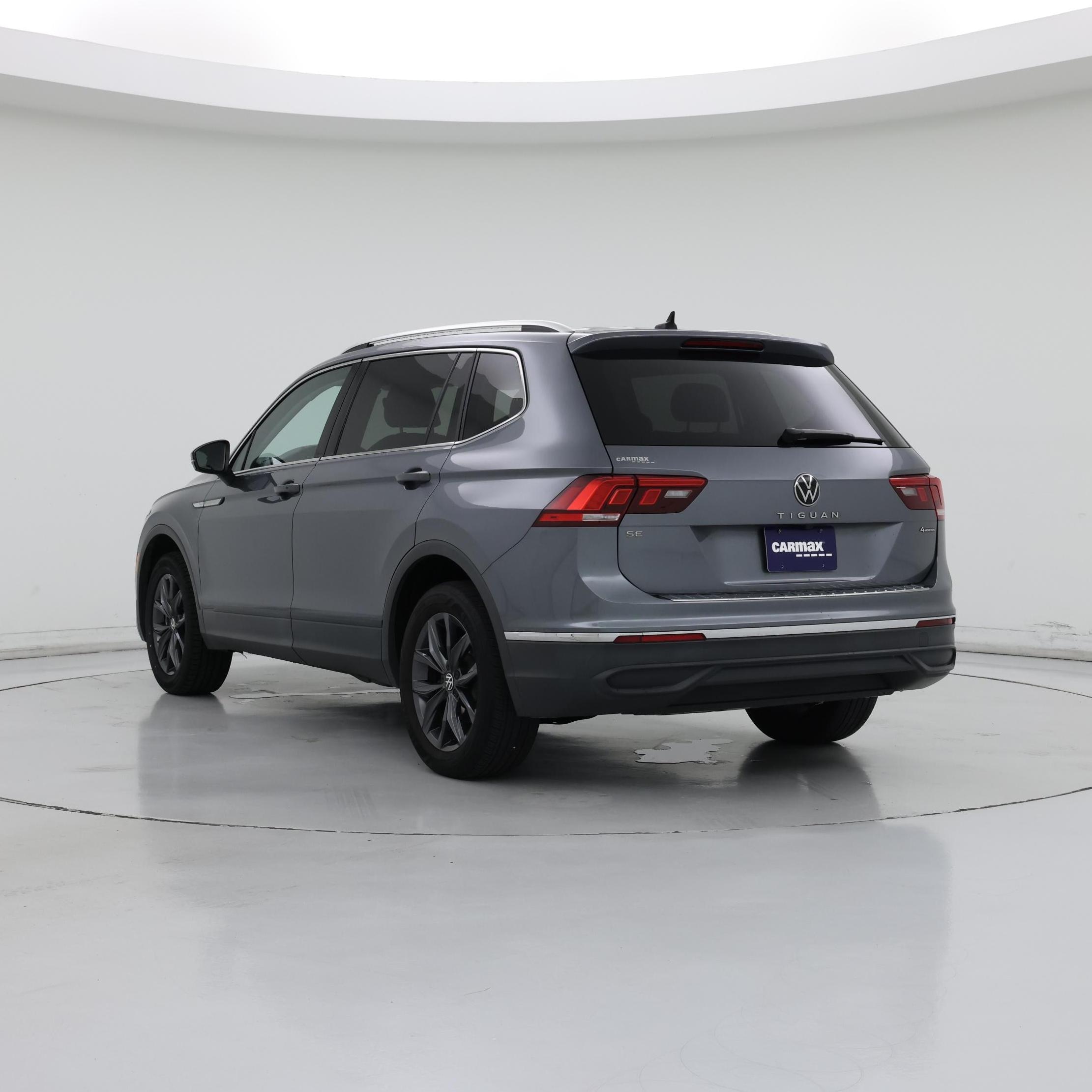 Thumbnail: 2023 Volkswagen Tiguan - 2