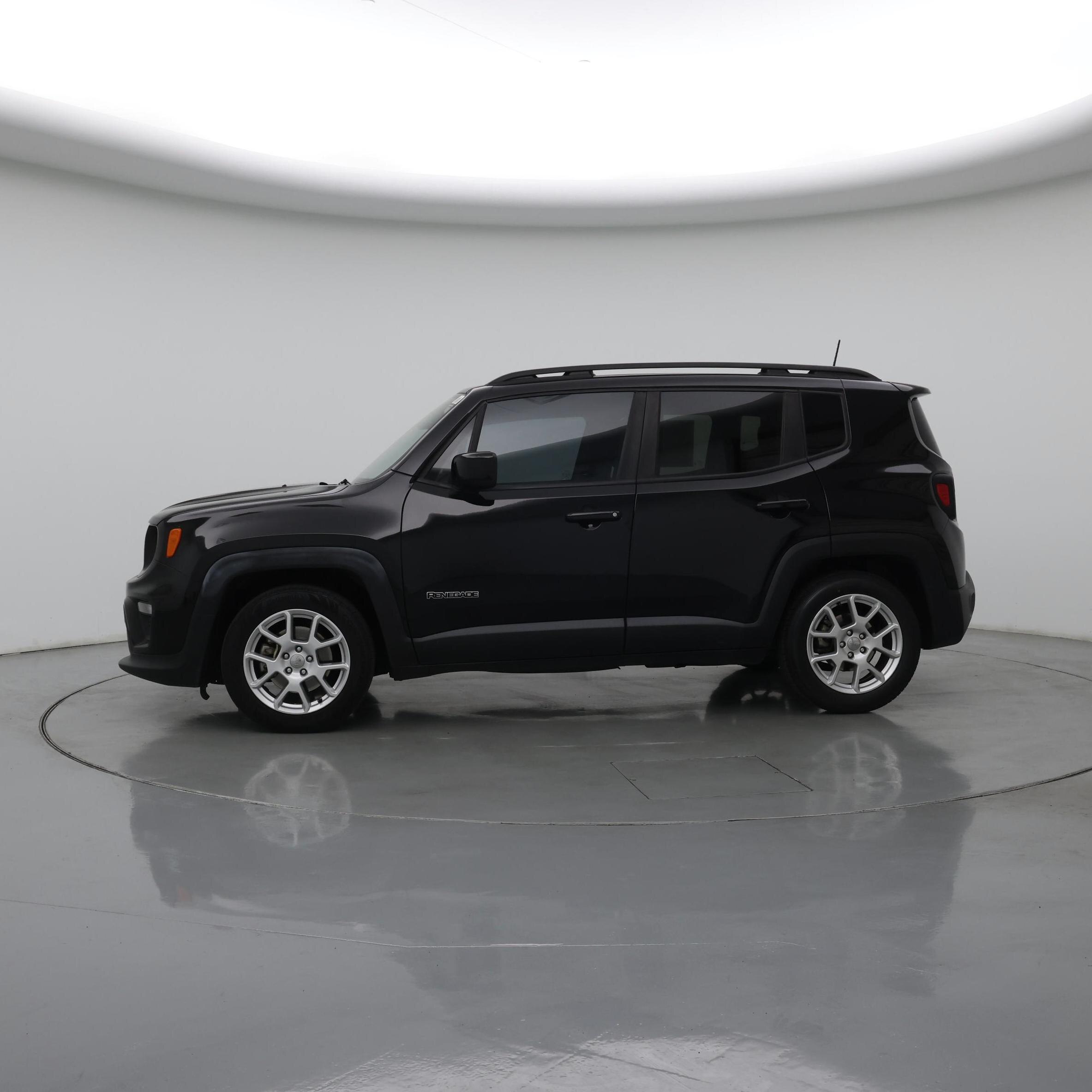 Thumbnail: 2021 Jeep Renegade - 3