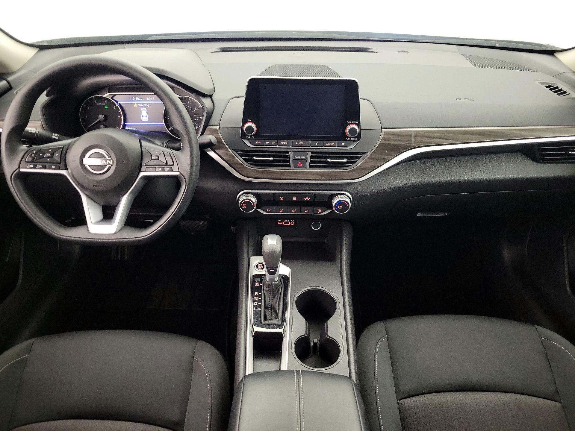 Thumbnail: 2025 Nissan Altima - 9
