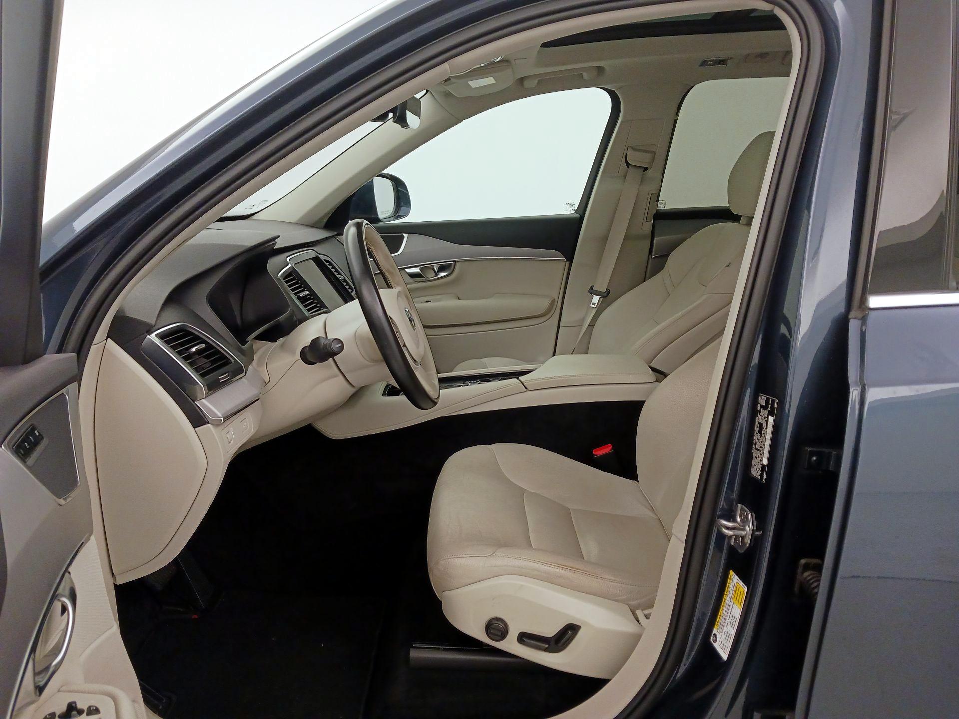 Thumbnail: 2021 Volvo XC90 - 11