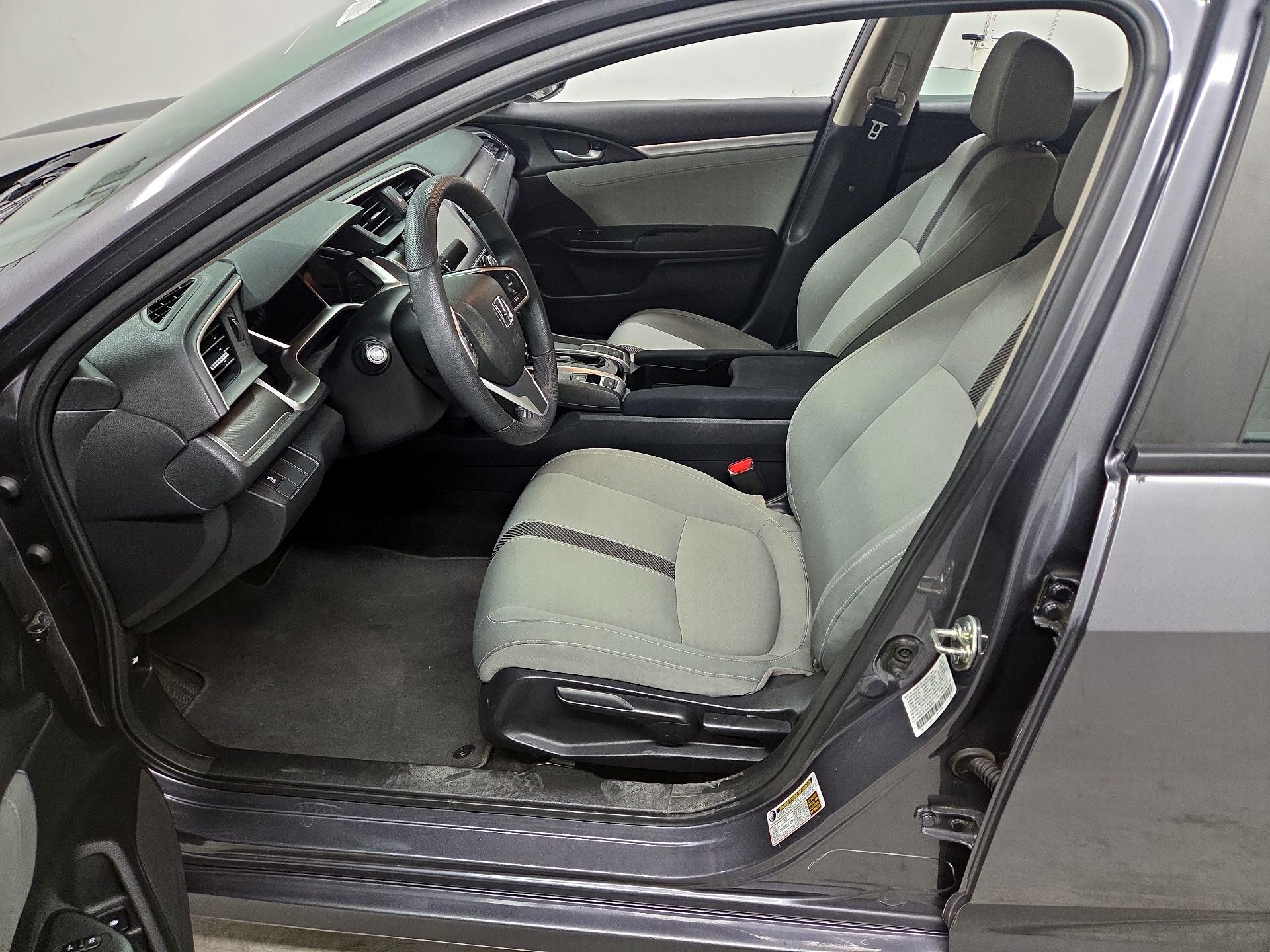 Thumbnail: 2016 Honda Civic - 11