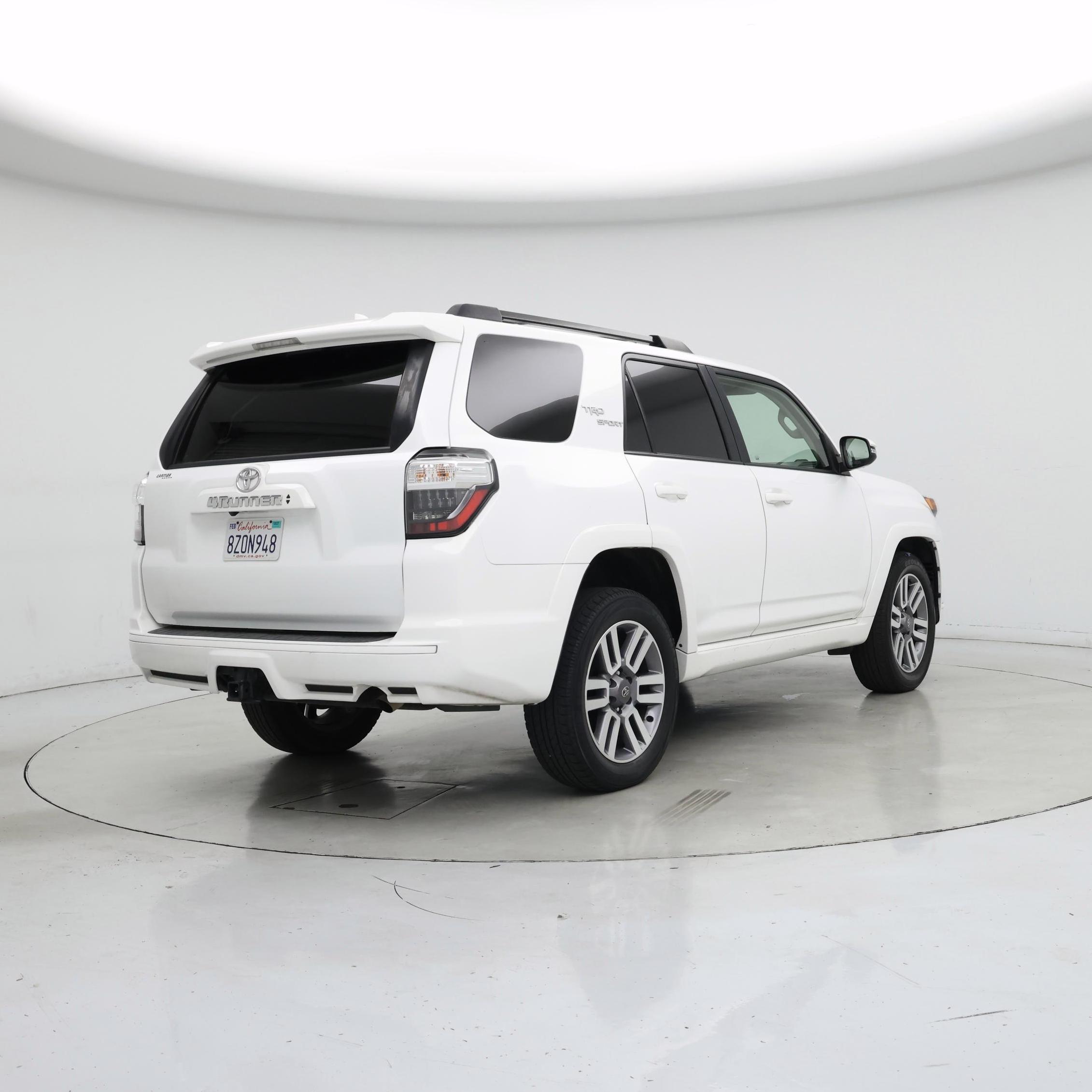 Thumbnail: 2022 Toyota 4Runner - 8
