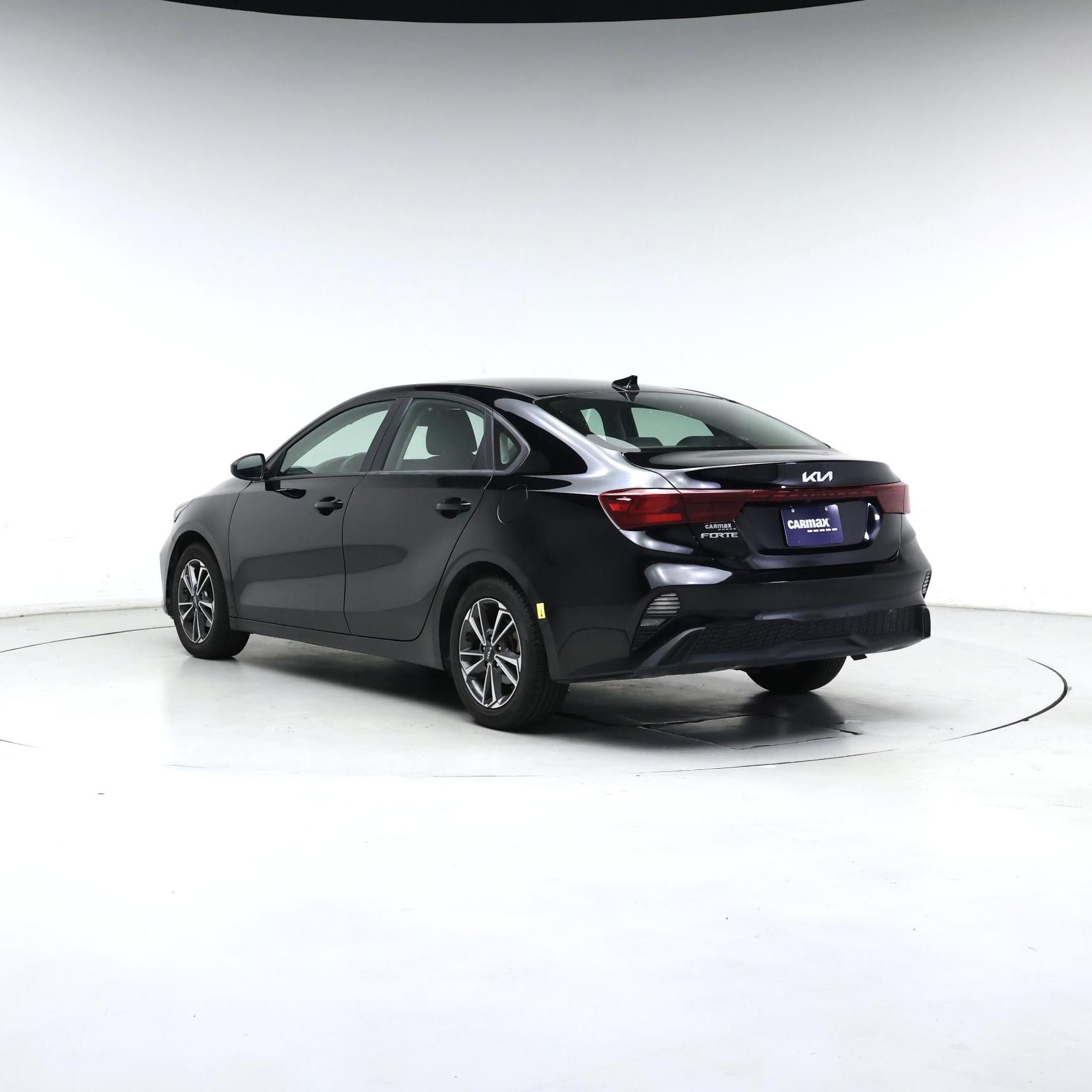 Thumbnail: 2023 Kia Forte - 2