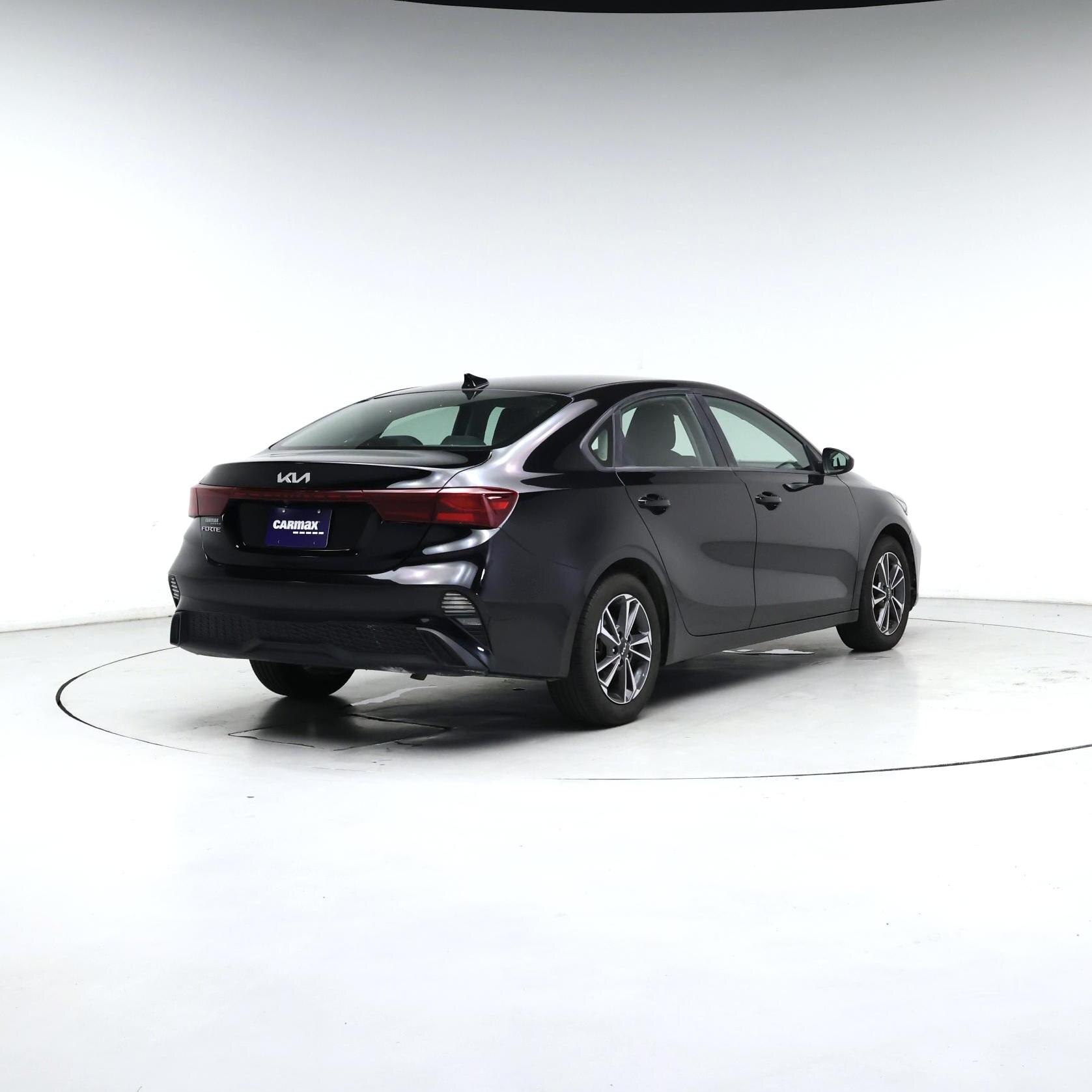 Thumbnail: 2023 Kia Forte - 8