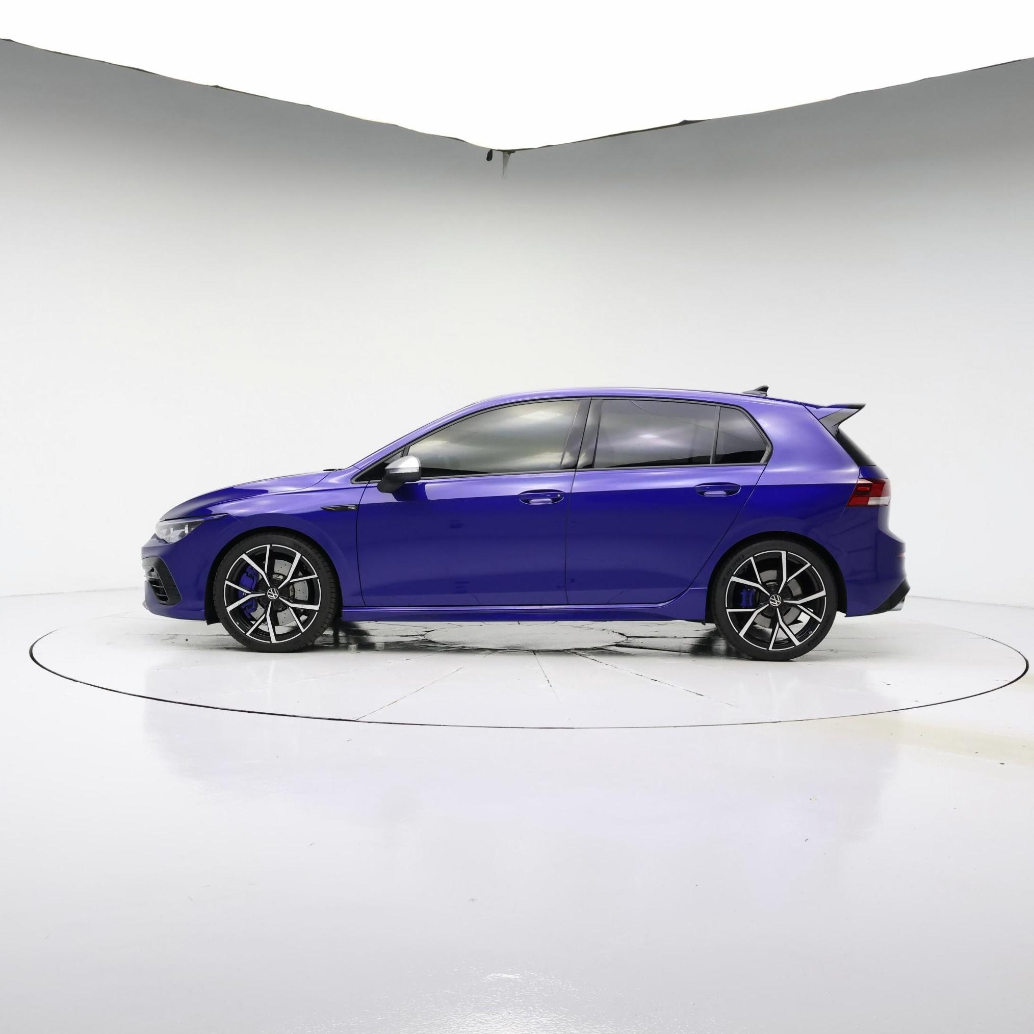 Thumbnail: 2022 Volkswagen Golf - 3