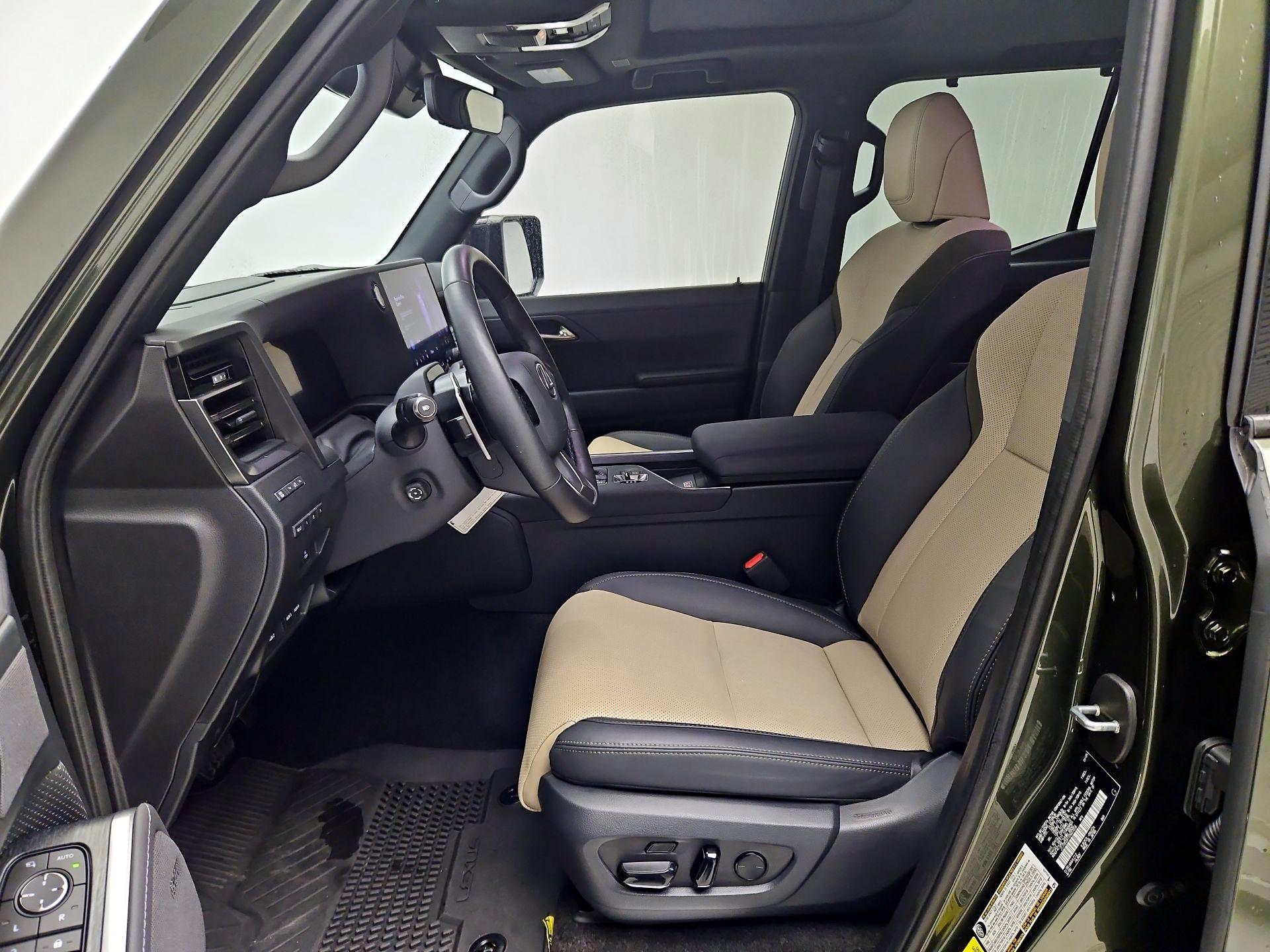 Thumbnail: 2025 Lexus GX - 11