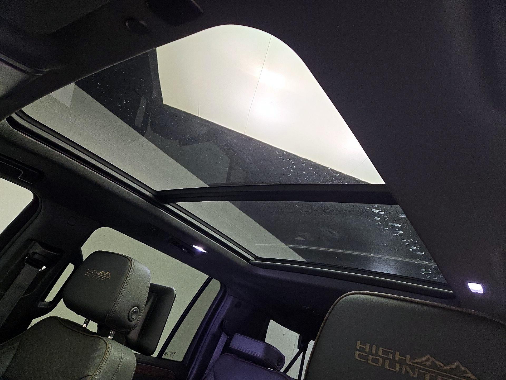 Thumbnail: 2024 Chevrolet Suburban - 20