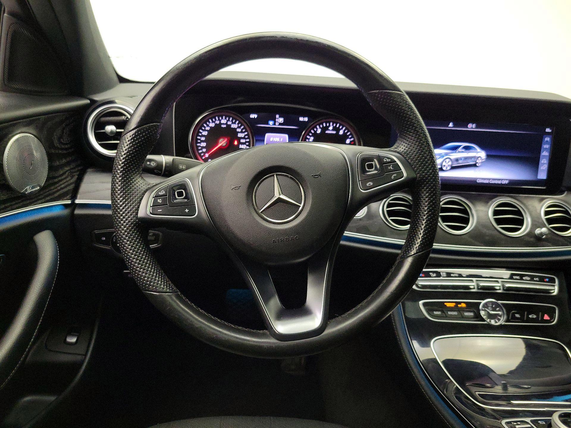 Thumbnail: 2017 Mercedes-Benz E-Class - 10