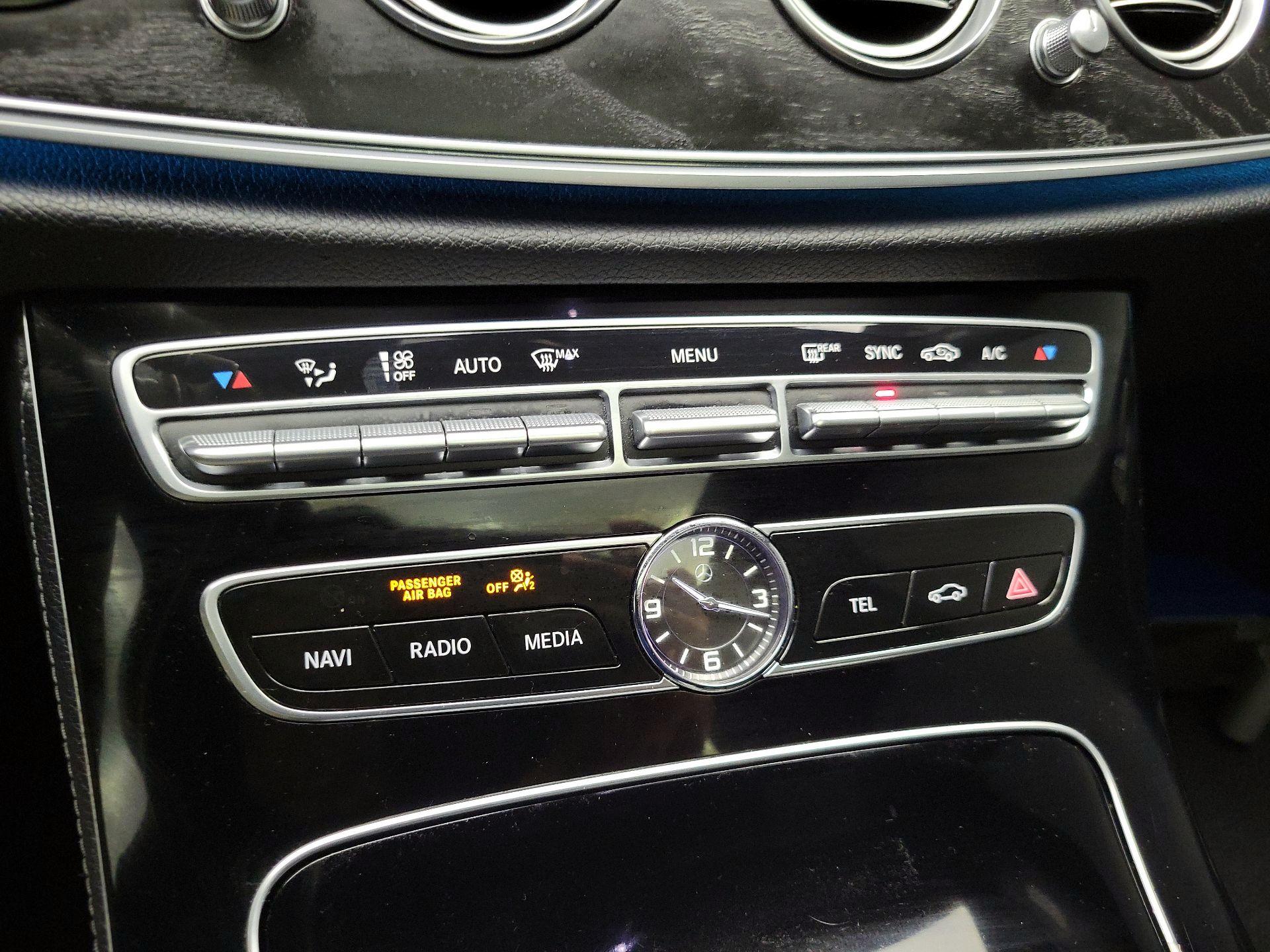 Thumbnail: 2017 Mercedes-Benz E-Class - 17