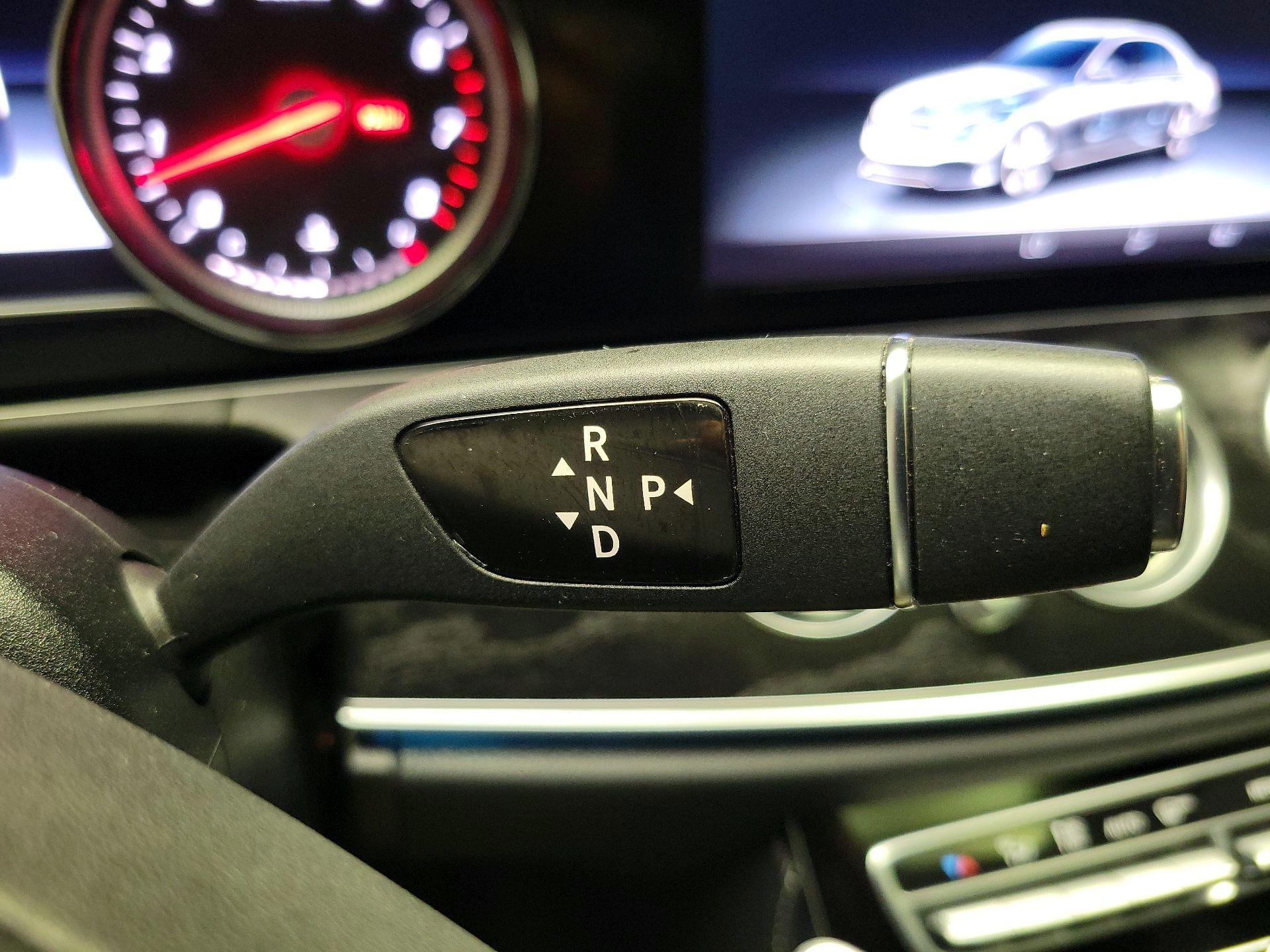 Thumbnail: 2017 Mercedes-Benz E-Class - 18