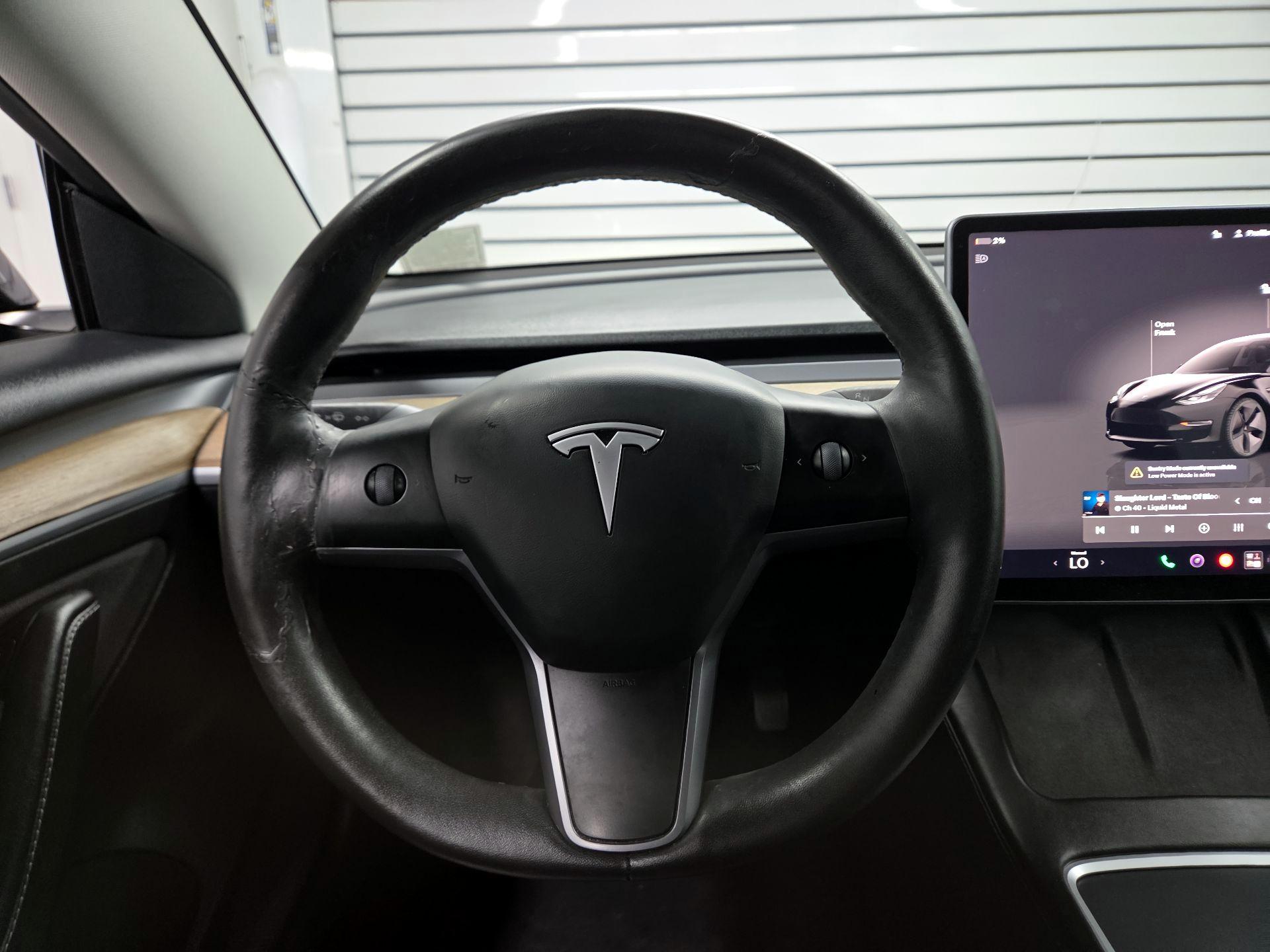 Thumbnail: 2023 Tesla Model 3 - 10