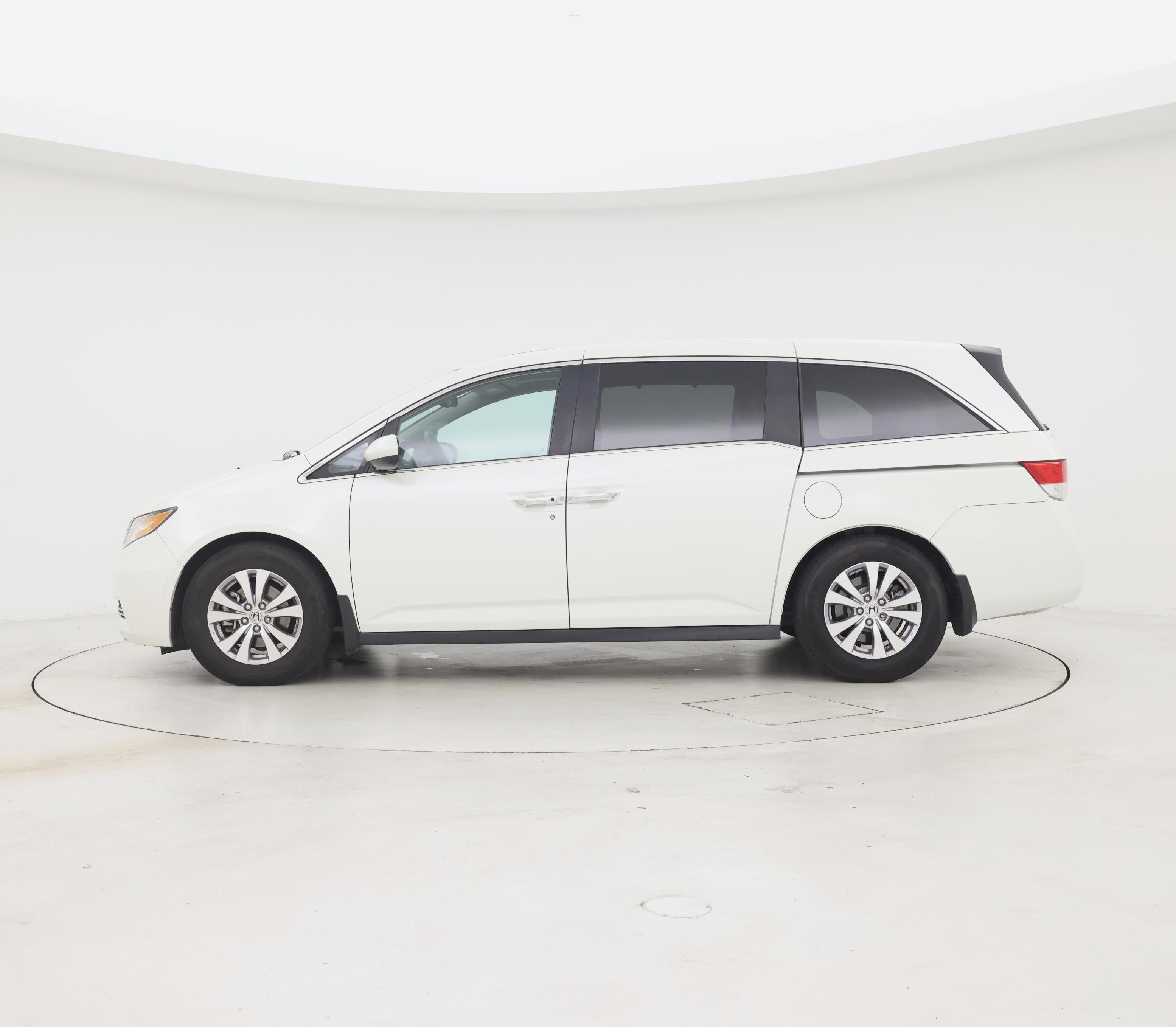 Thumbnail: 2014 Honda Odyssey - 3
