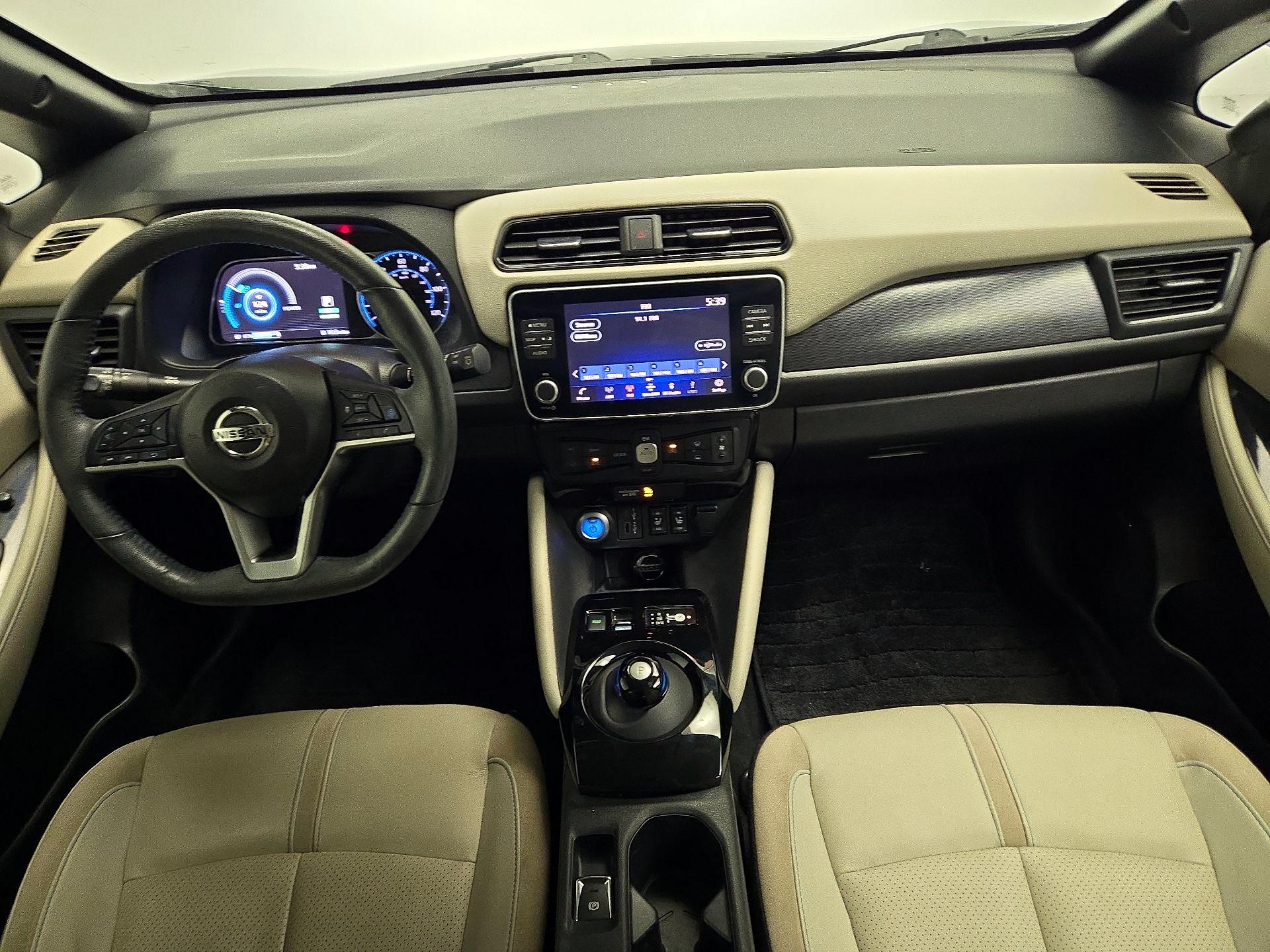 Thumbnail: 2020 Nissan Leaf - 9
