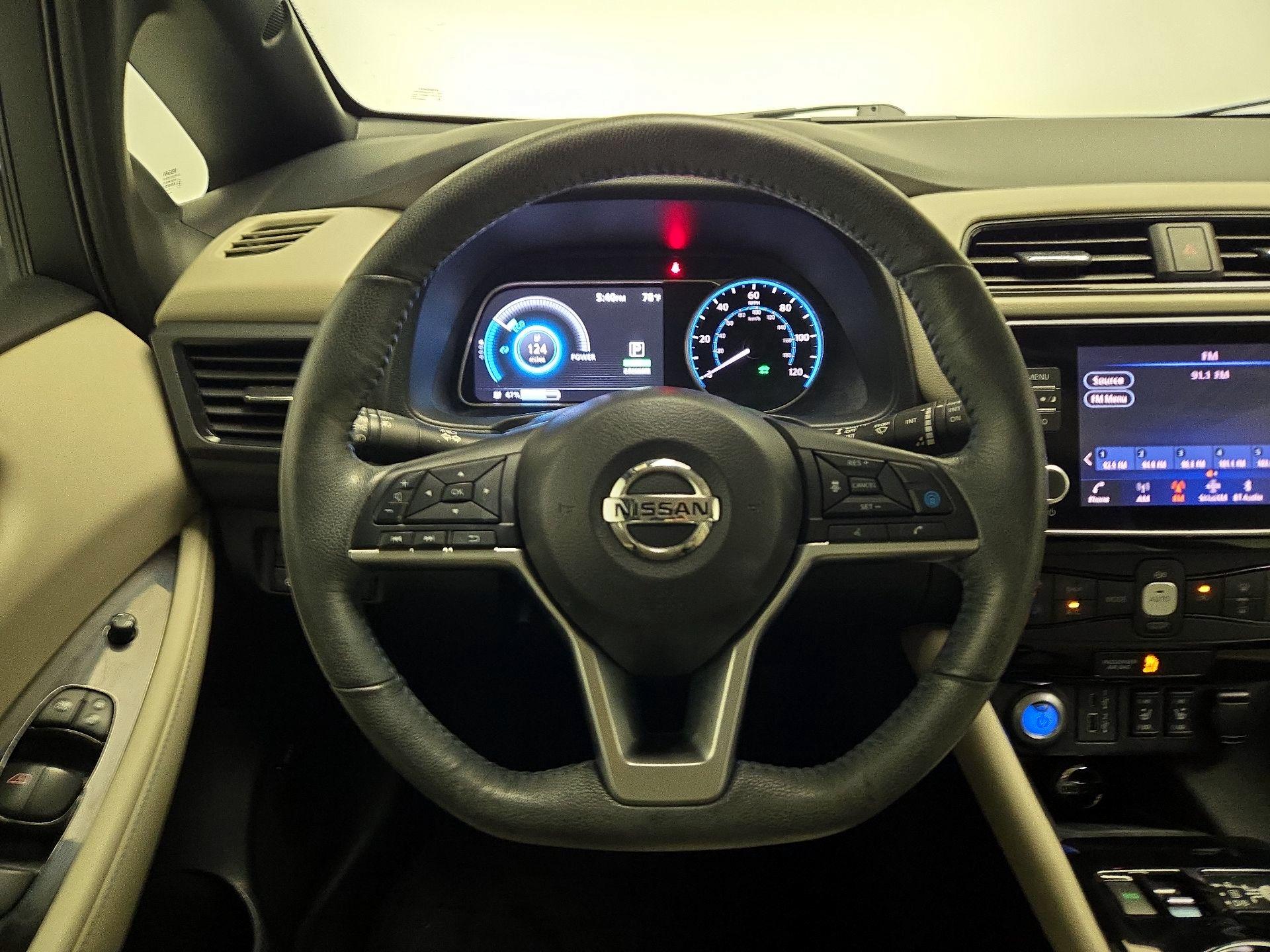 Thumbnail: 2020 Nissan Leaf - 10