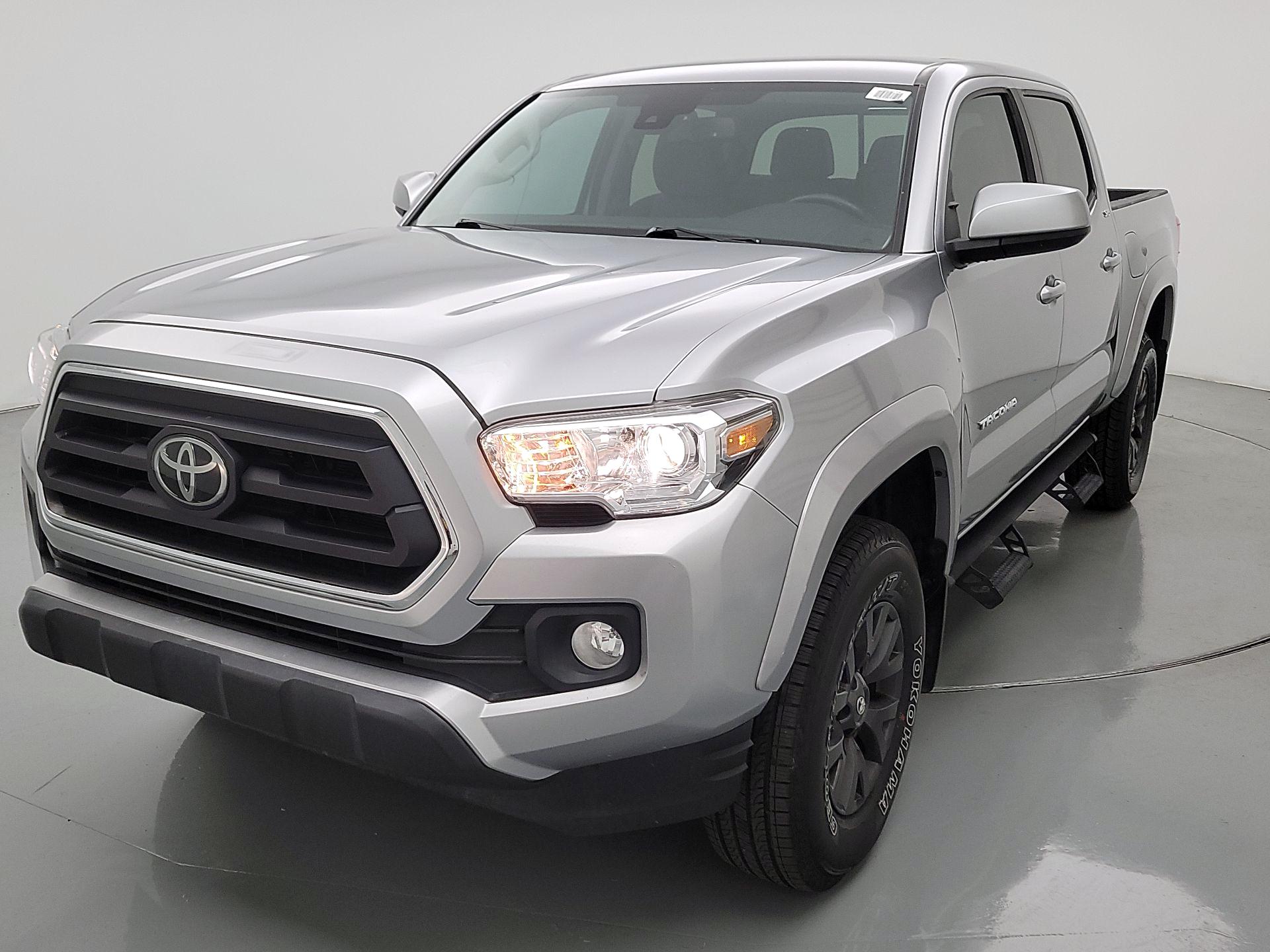 Thumbnail: 2022 Toyota Tacoma - 3