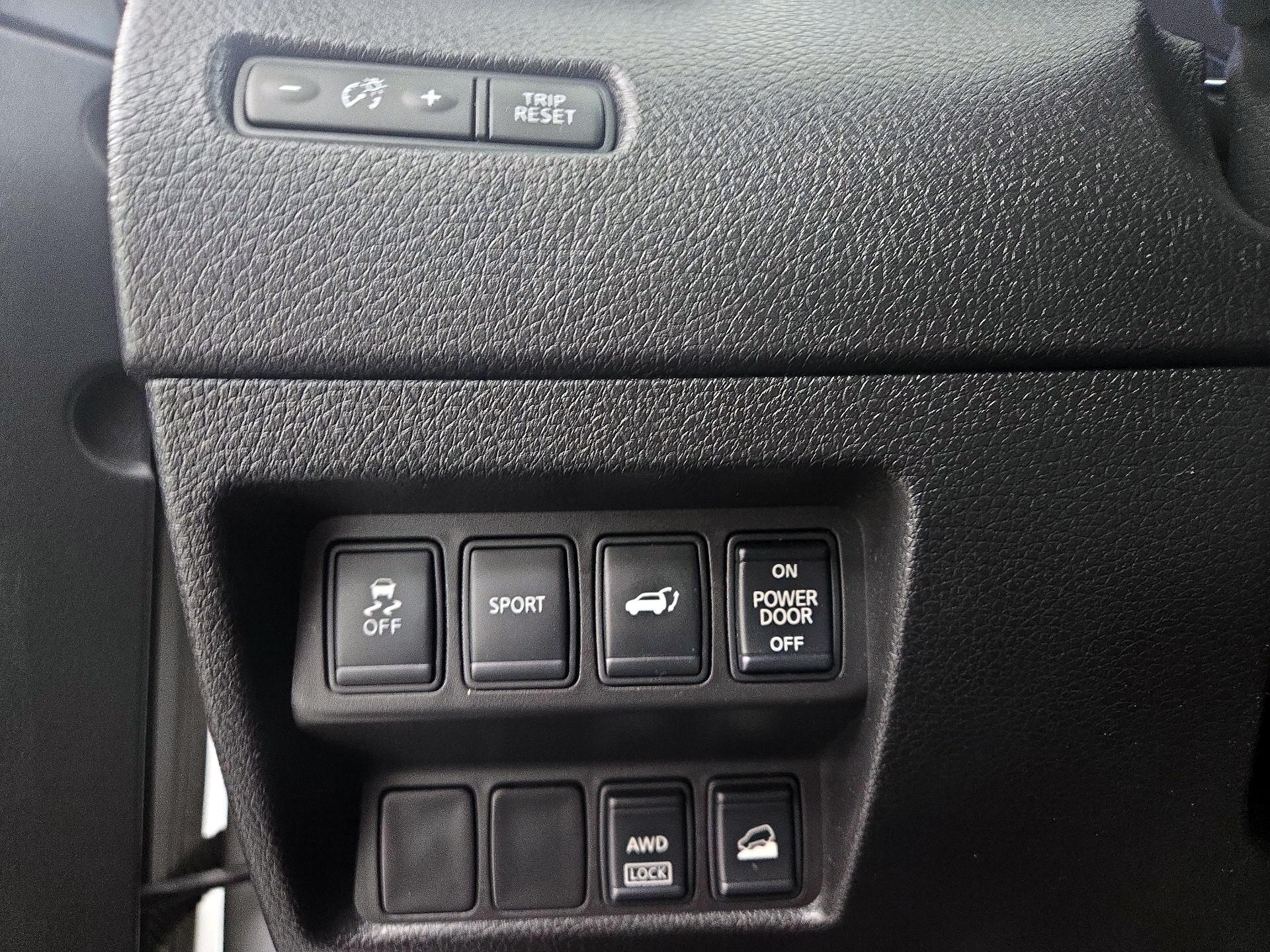 Thumbnail: 2014 Nissan Rogue - 13
