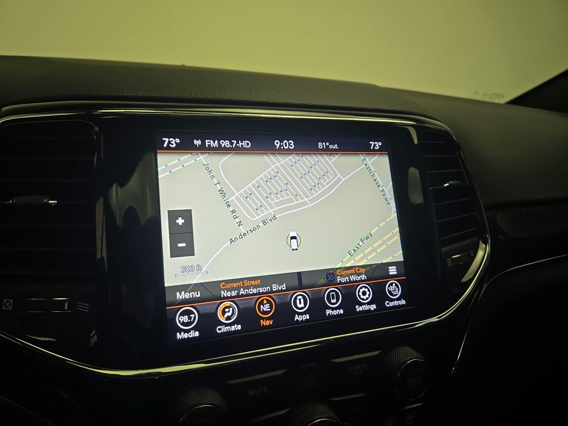 Thumbnail: 2021 Jeep Grand Cherokee - 14