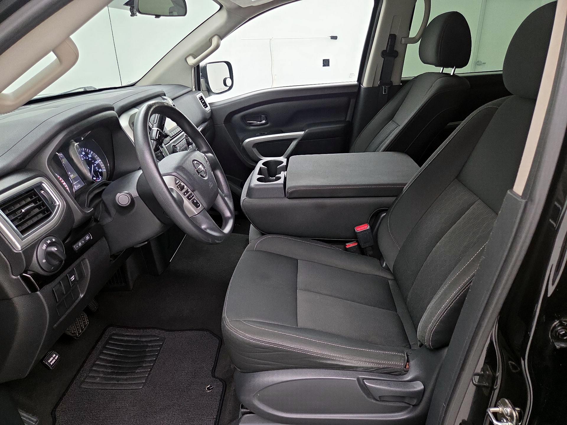 Thumbnail: 2017 Nissan Titan - 11