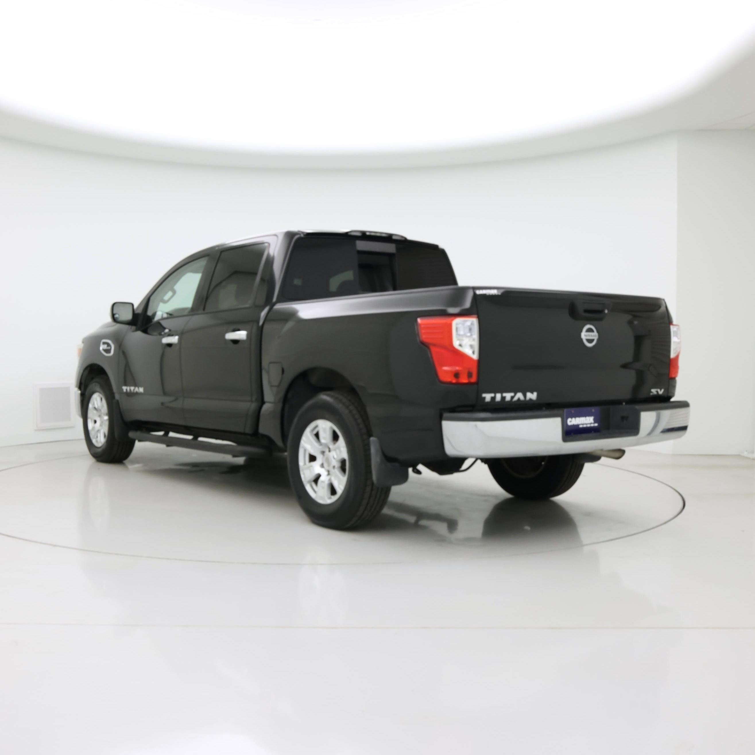 Thumbnail: 2017 Nissan Titan - 2