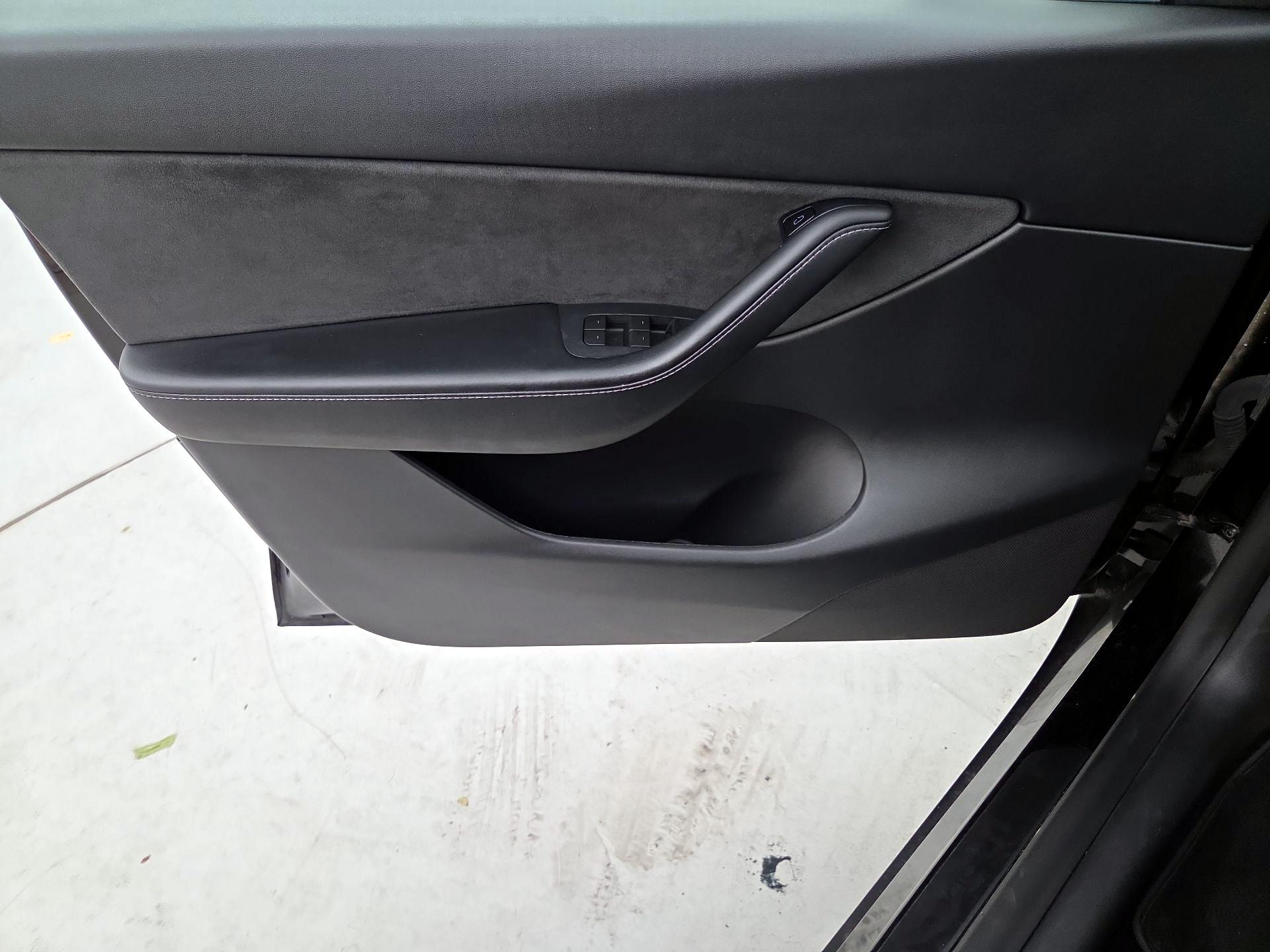 Thumbnail: 2021 Tesla Model Y - 12