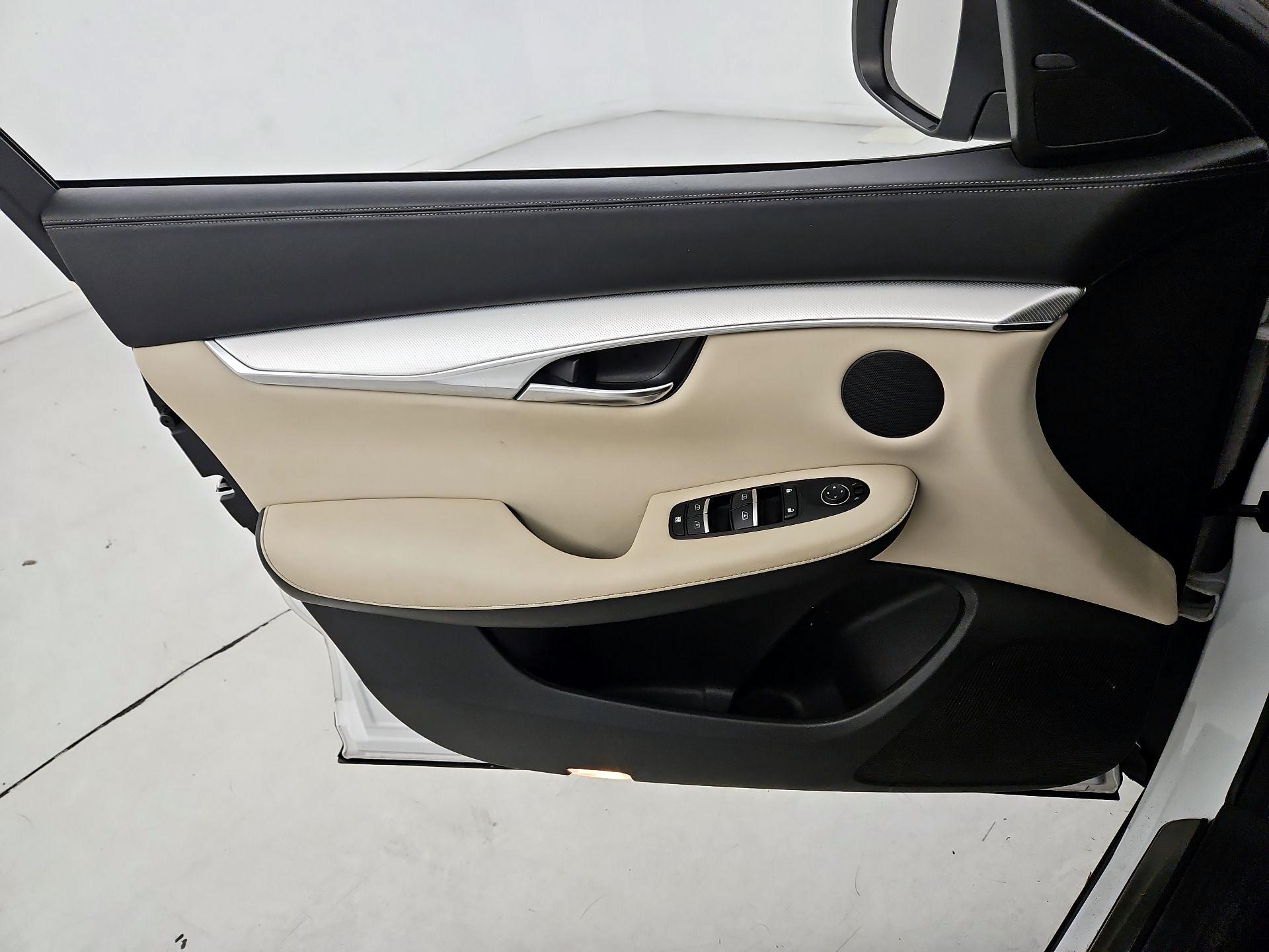 Thumbnail: 2020 INFINITI QX50 - 12