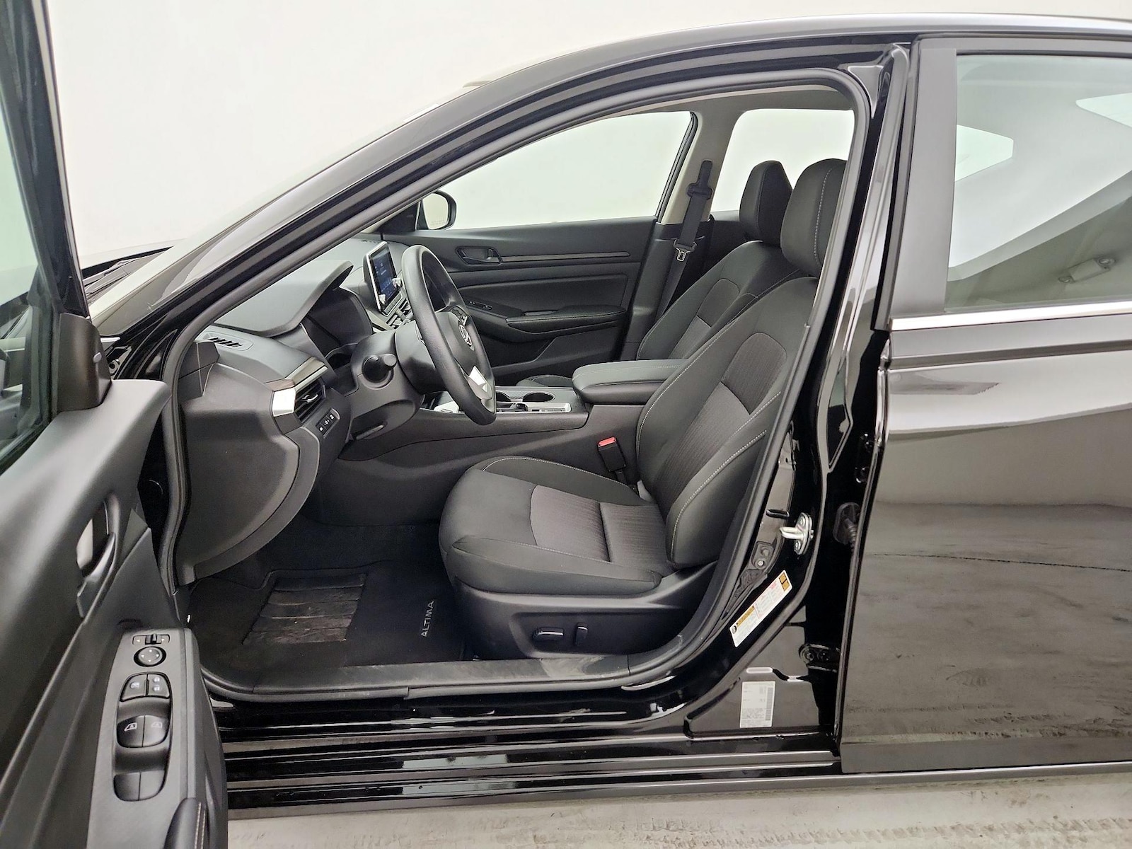 2026 Nissan Altima SV - Photo 12