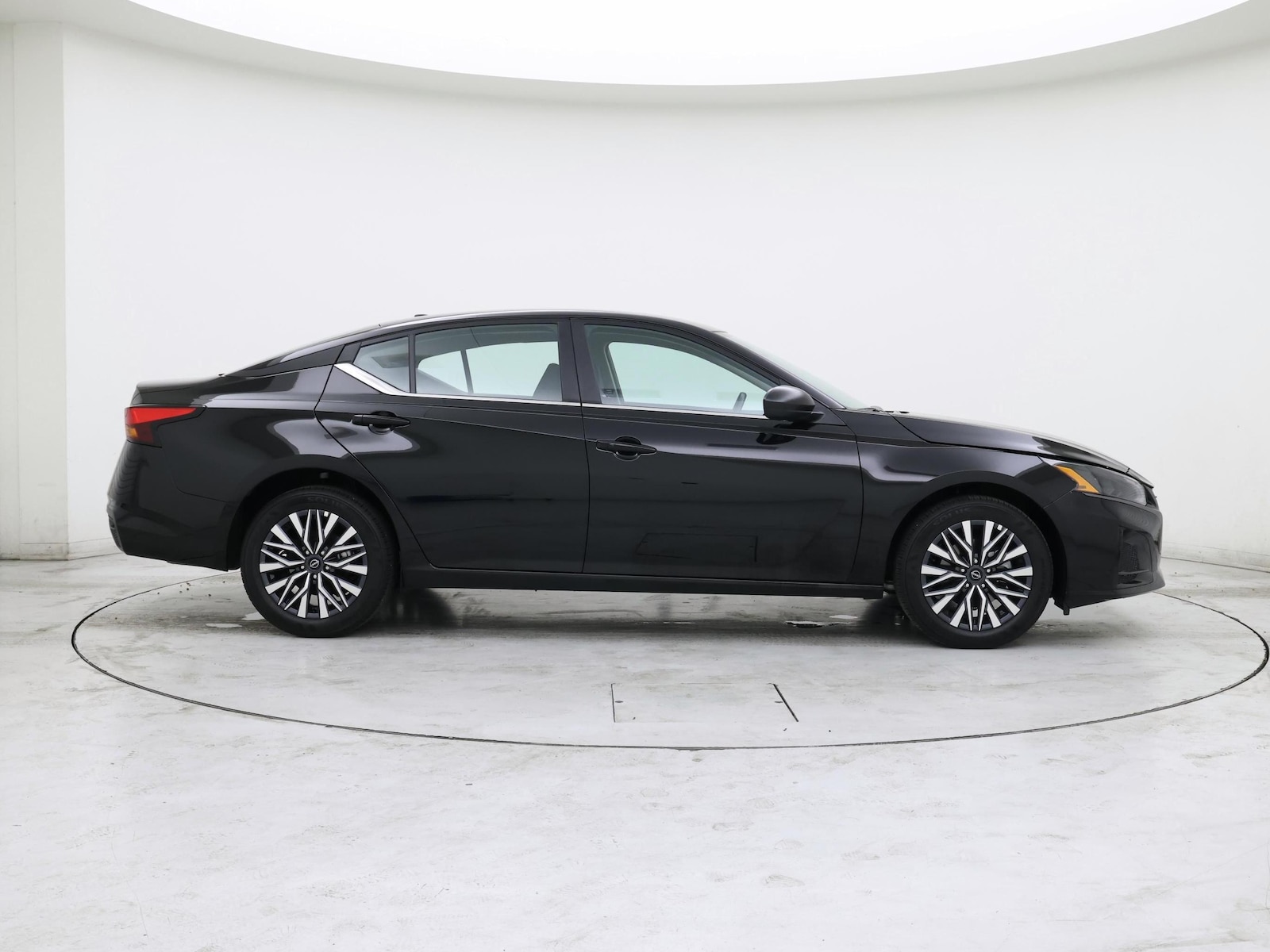 2026 Nissan Altima SV - Photo 8