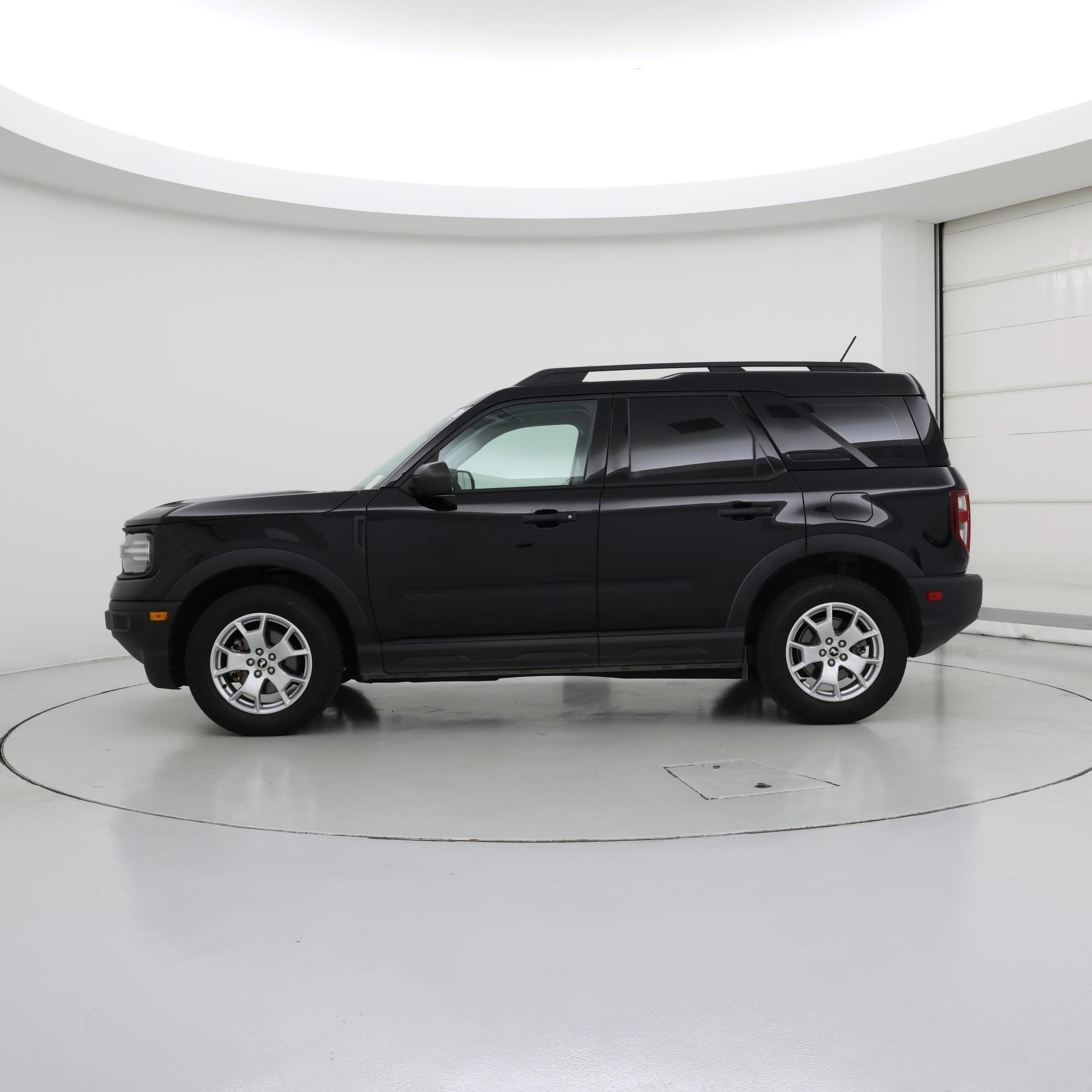 Thumbnail: 2021 Ford Bronco Sport - 3
