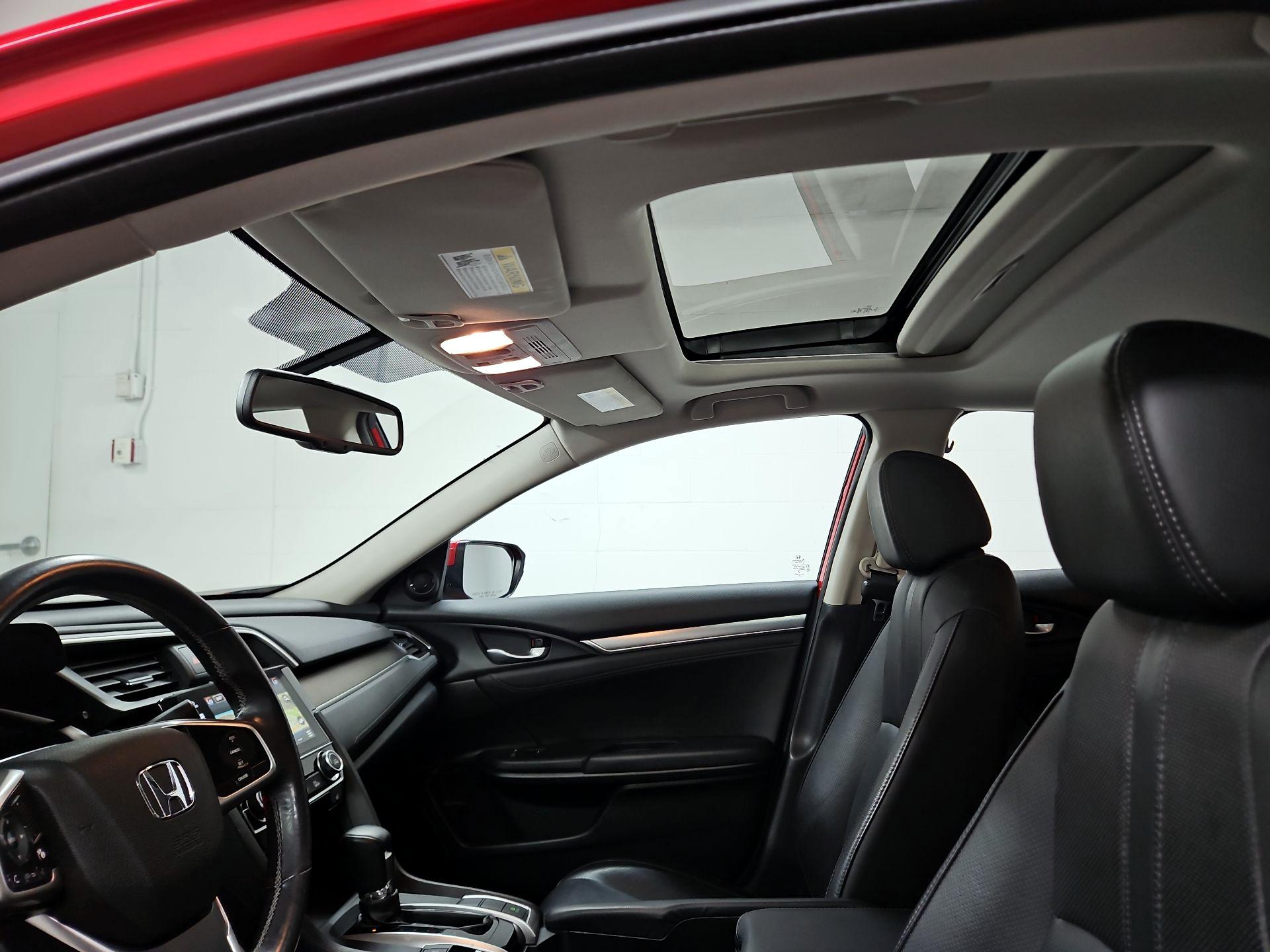 Thumbnail: 2016 Honda Civic - 11