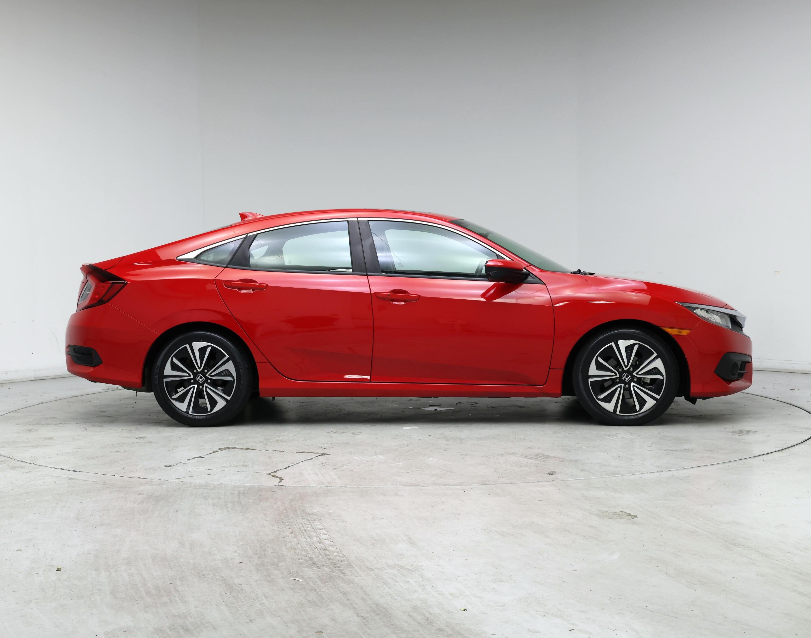Thumbnail: 2016 Honda Civic - 7