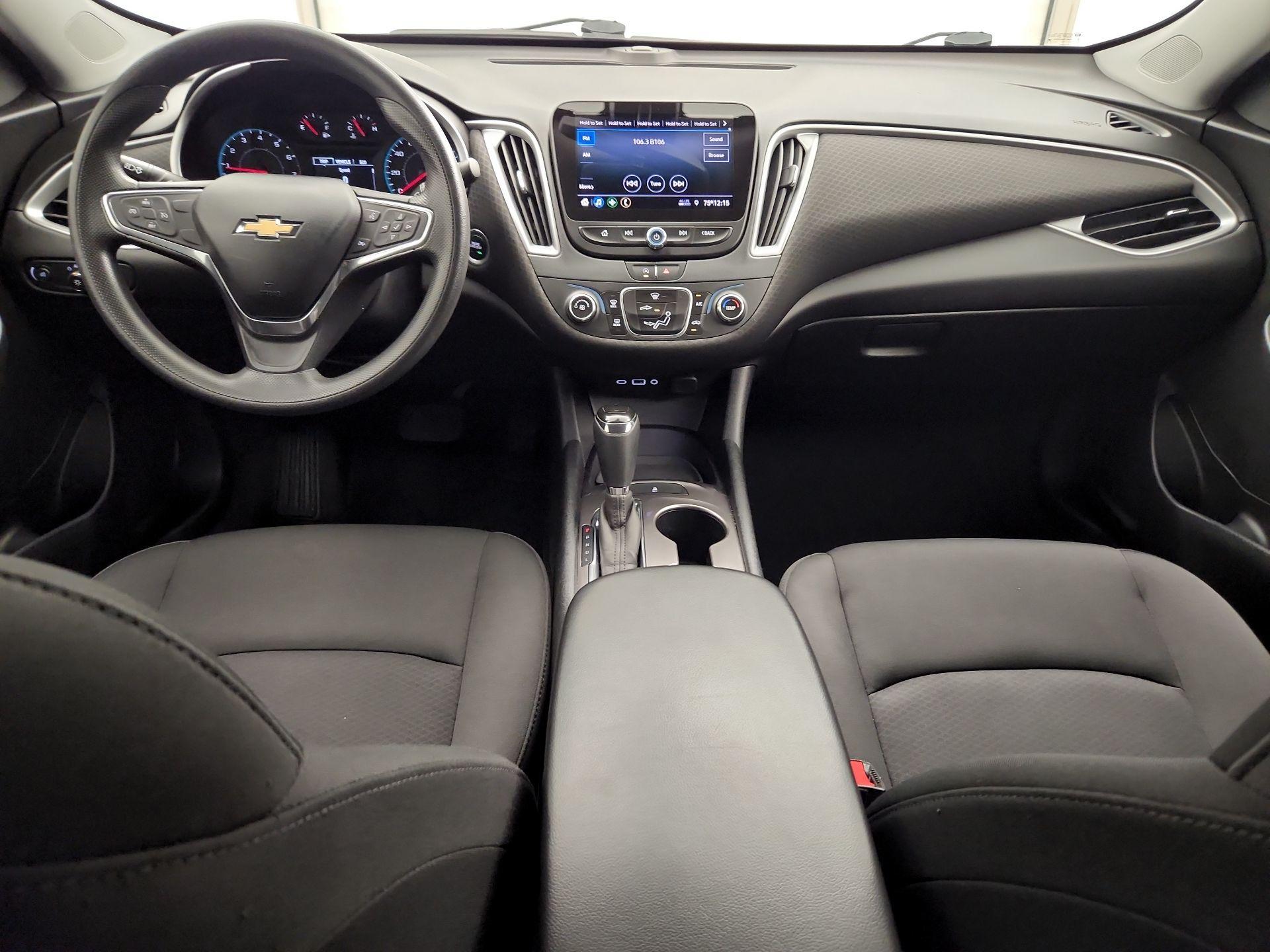 Thumbnail: 2020 Chevrolet Malibu - 9