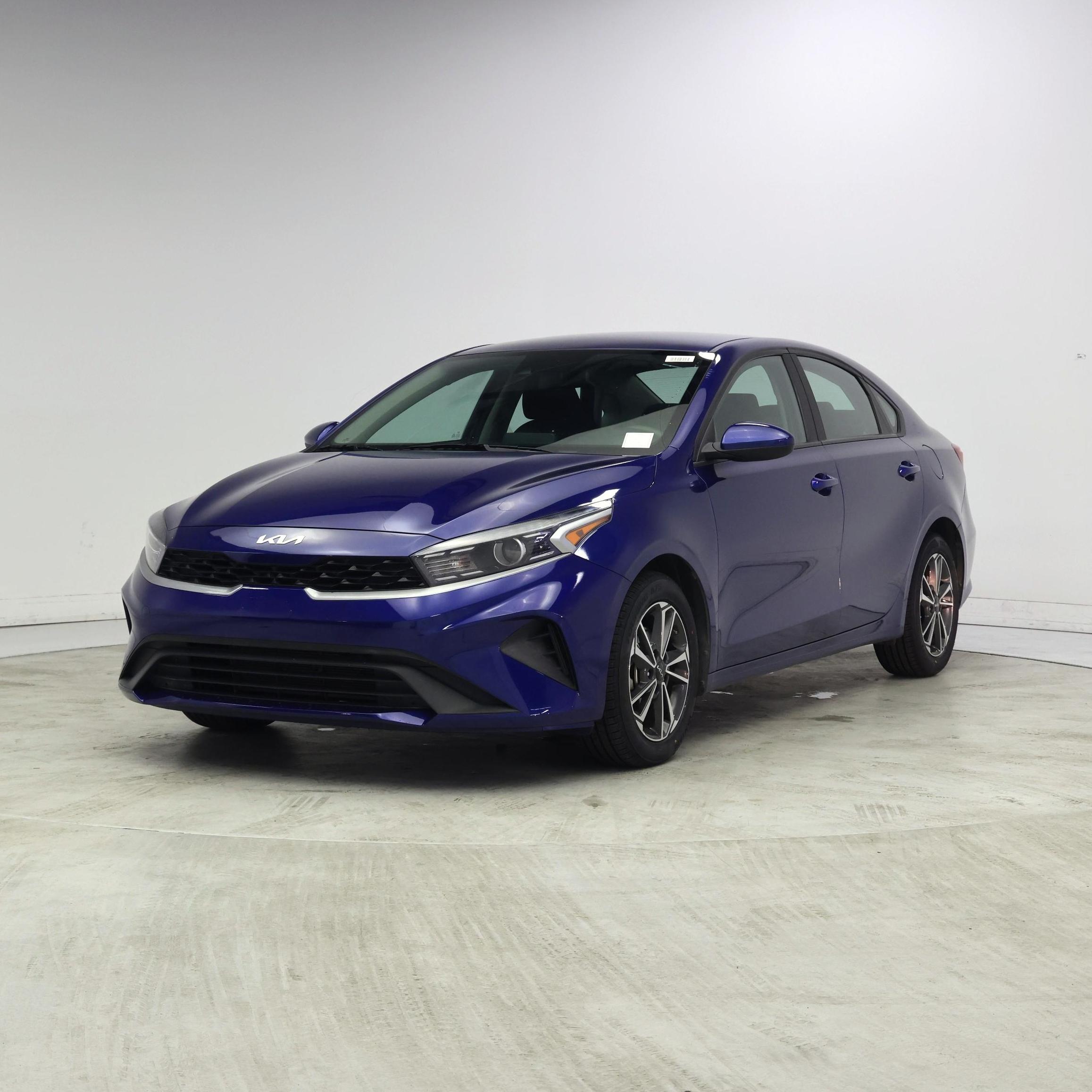 Thumbnail: 2023 Kia Forte - 4