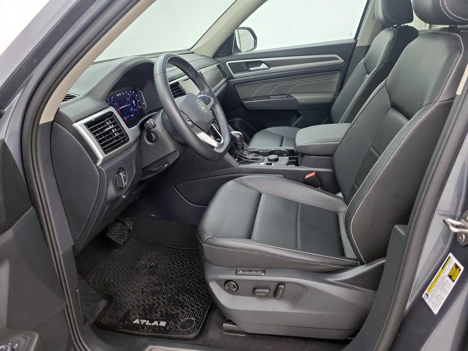 Thumbnail: 2023 Volkswagen Atlas - 11