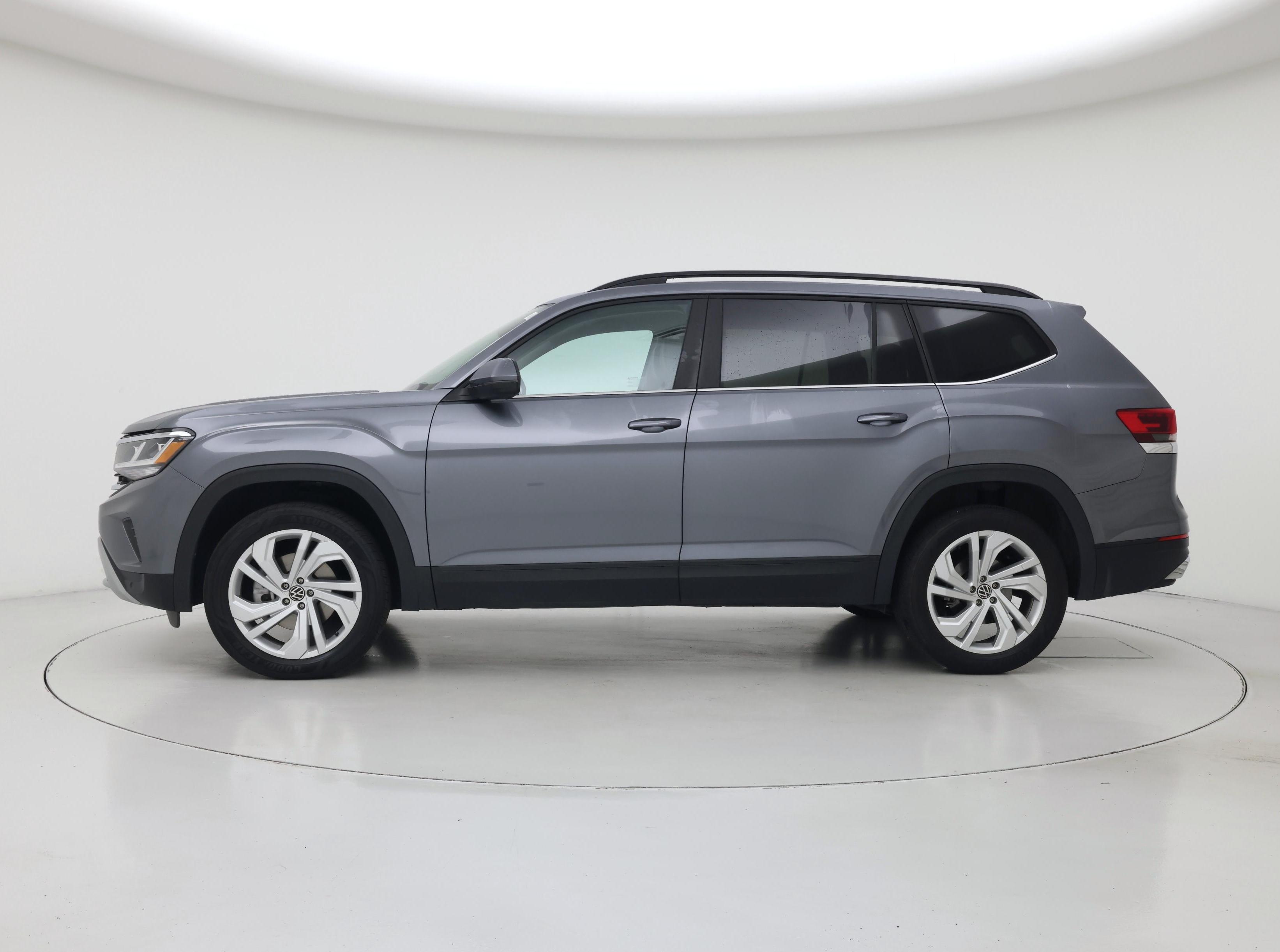 Thumbnail: 2023 Volkswagen Atlas - 3