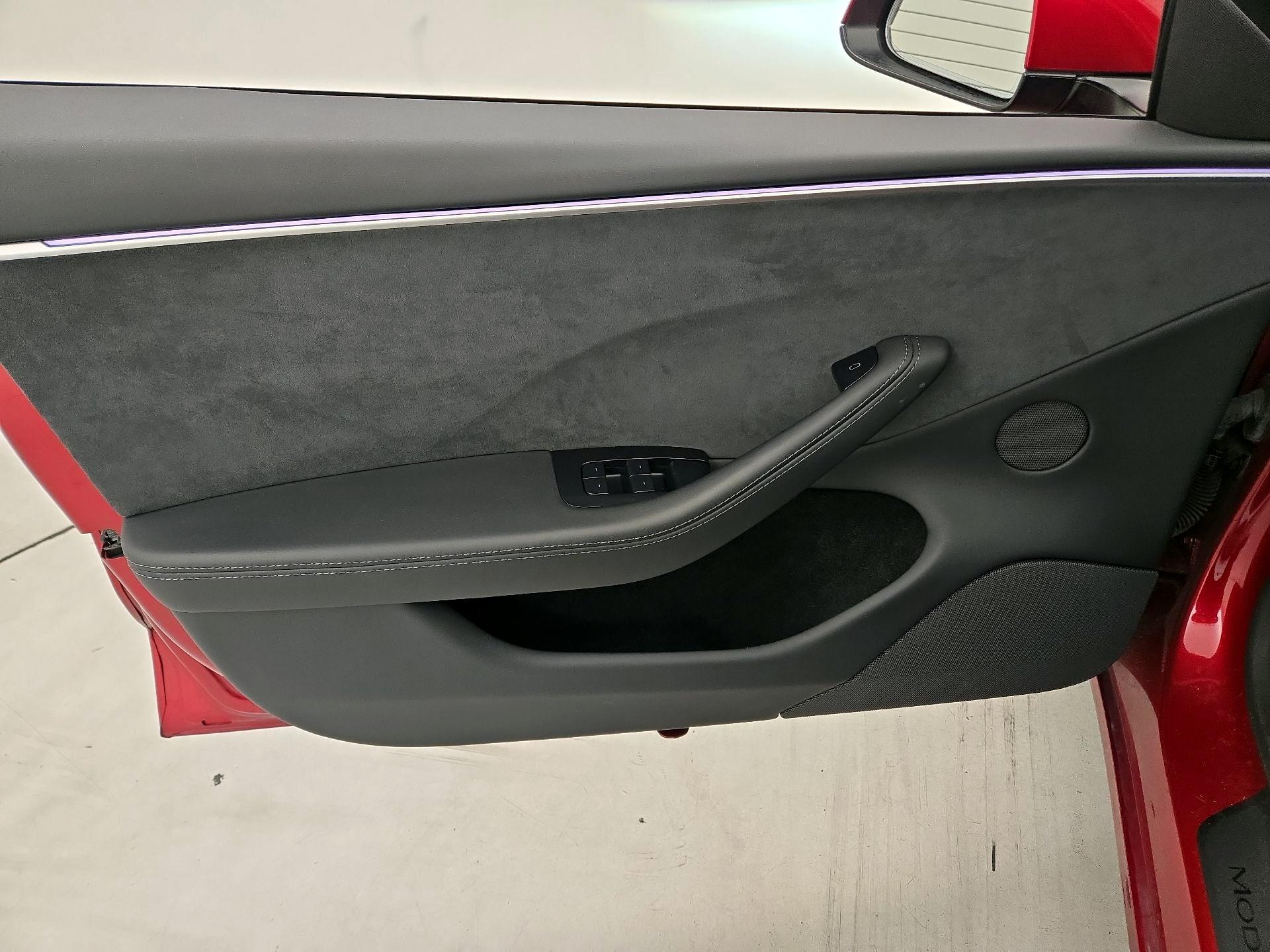 Thumbnail: 2024 Tesla Model 3 - 12