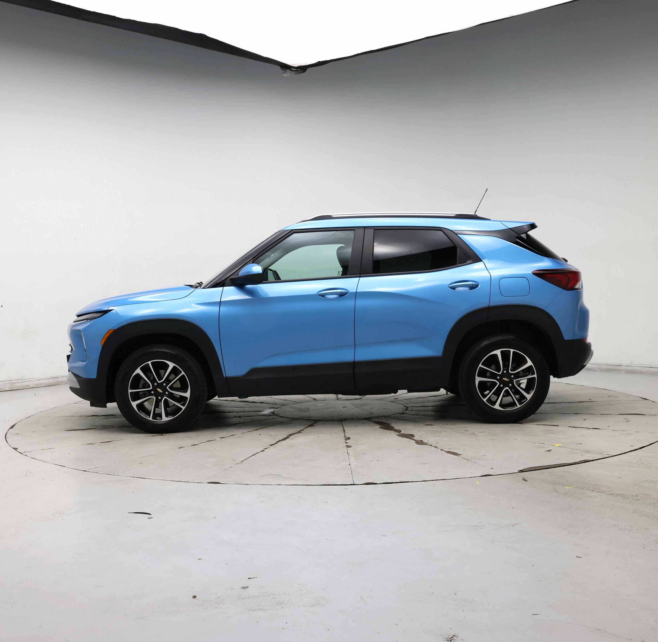 Thumbnail: 2025 Chevrolet TrailBlazer - 3