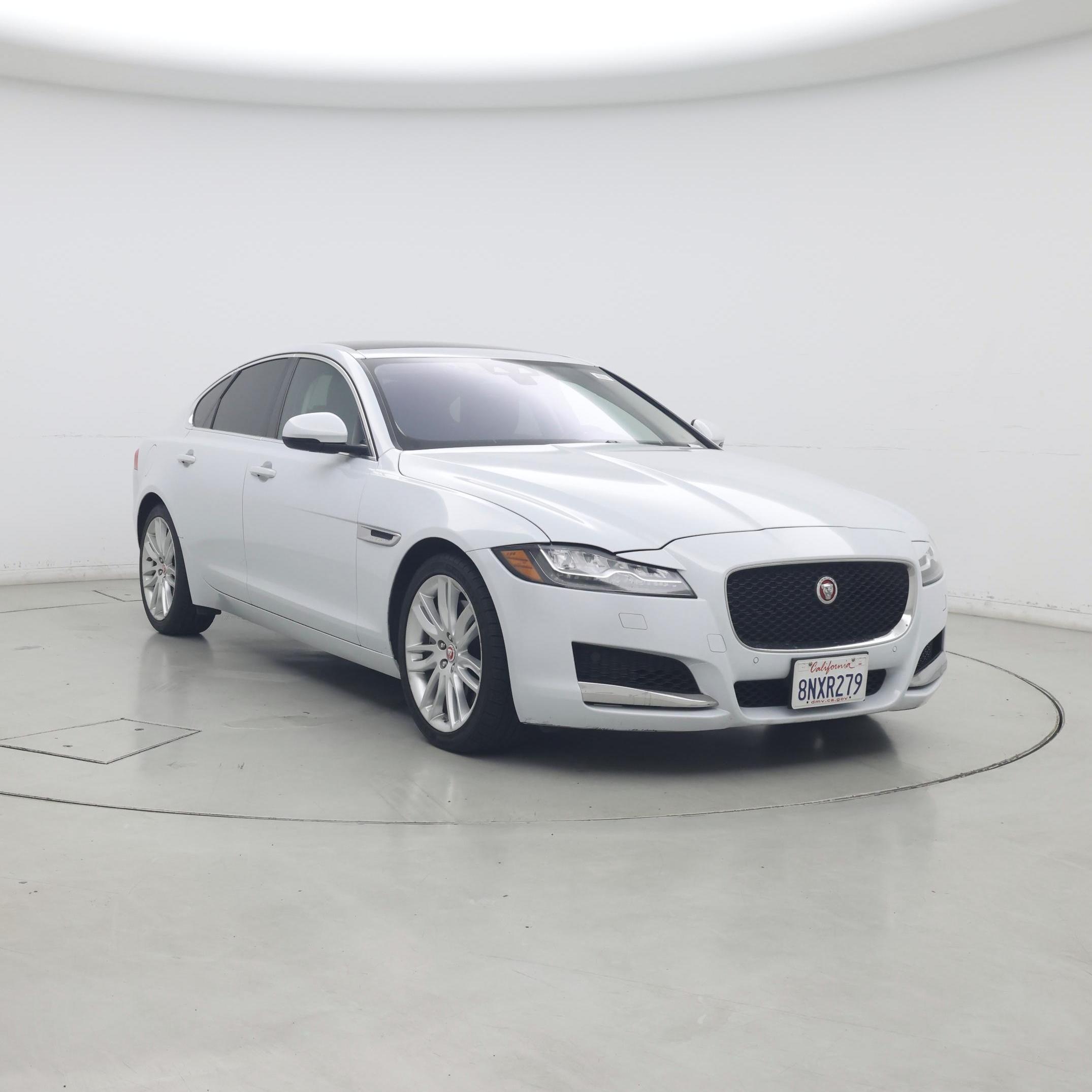 2016 Jaguar XF Blanco Sedán Tracción trasera Automática