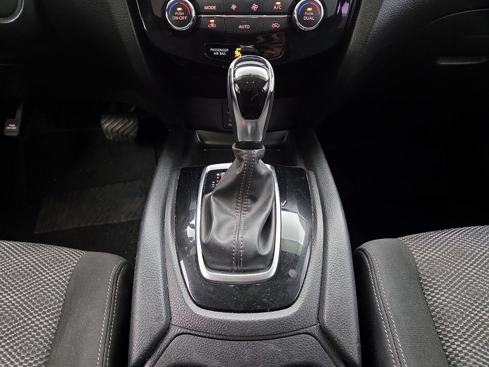 2017 Nissan Rogue Sport SV - Photo 19